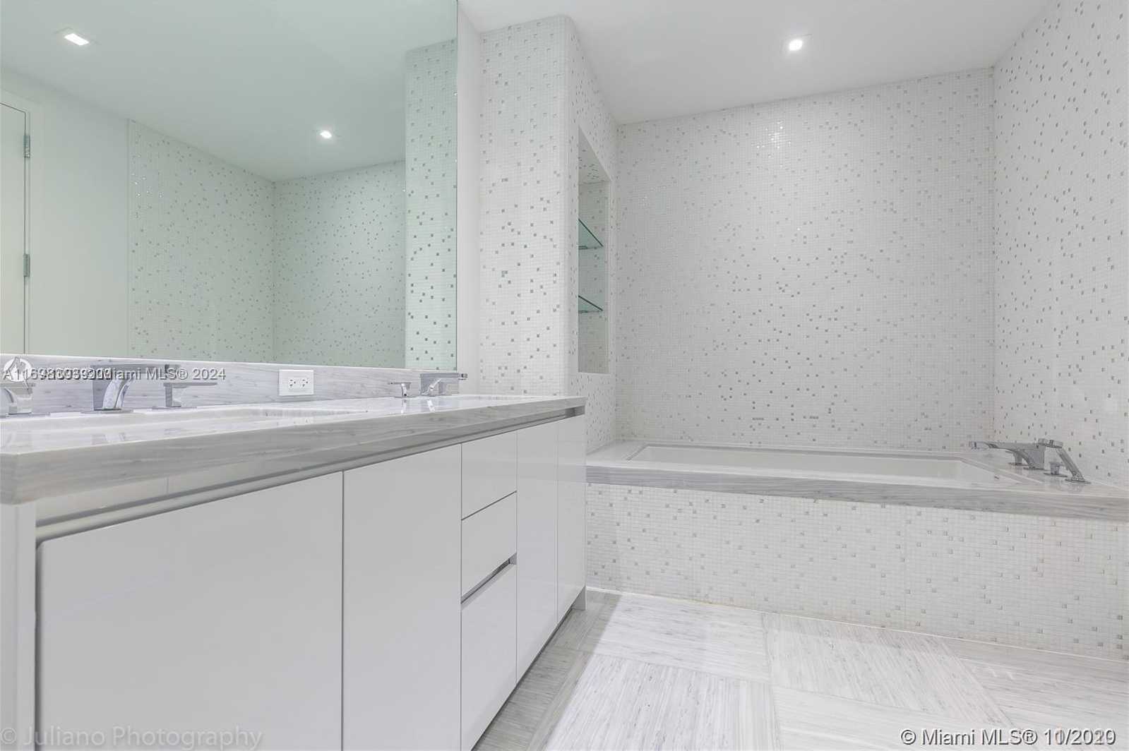 Small Image of 16901 COLLINS AVE #1402, Sunny Isles Beach Number 16