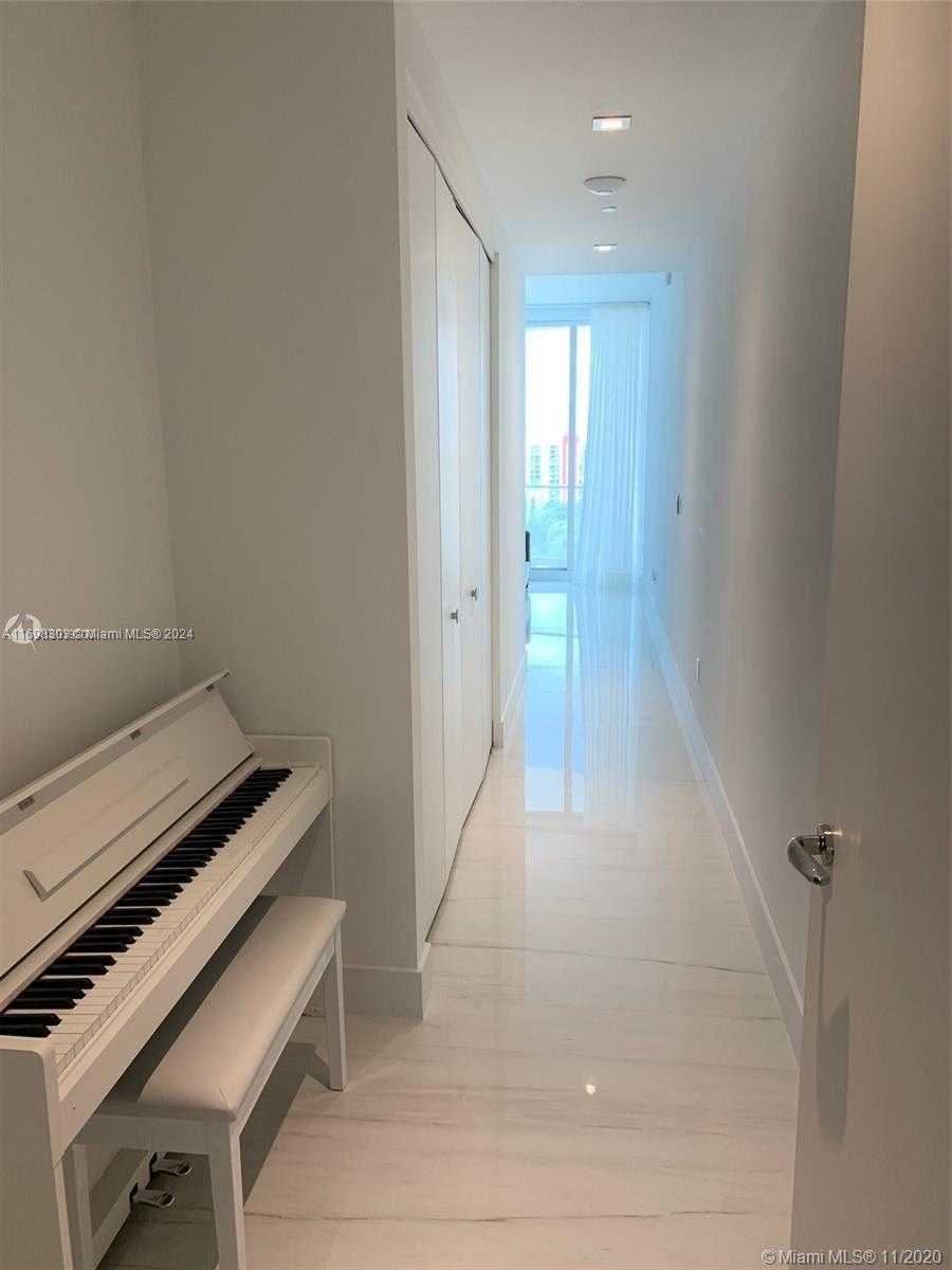 Small Image of 16901 COLLINS AVE #1402, Sunny Isles Beach Number 24