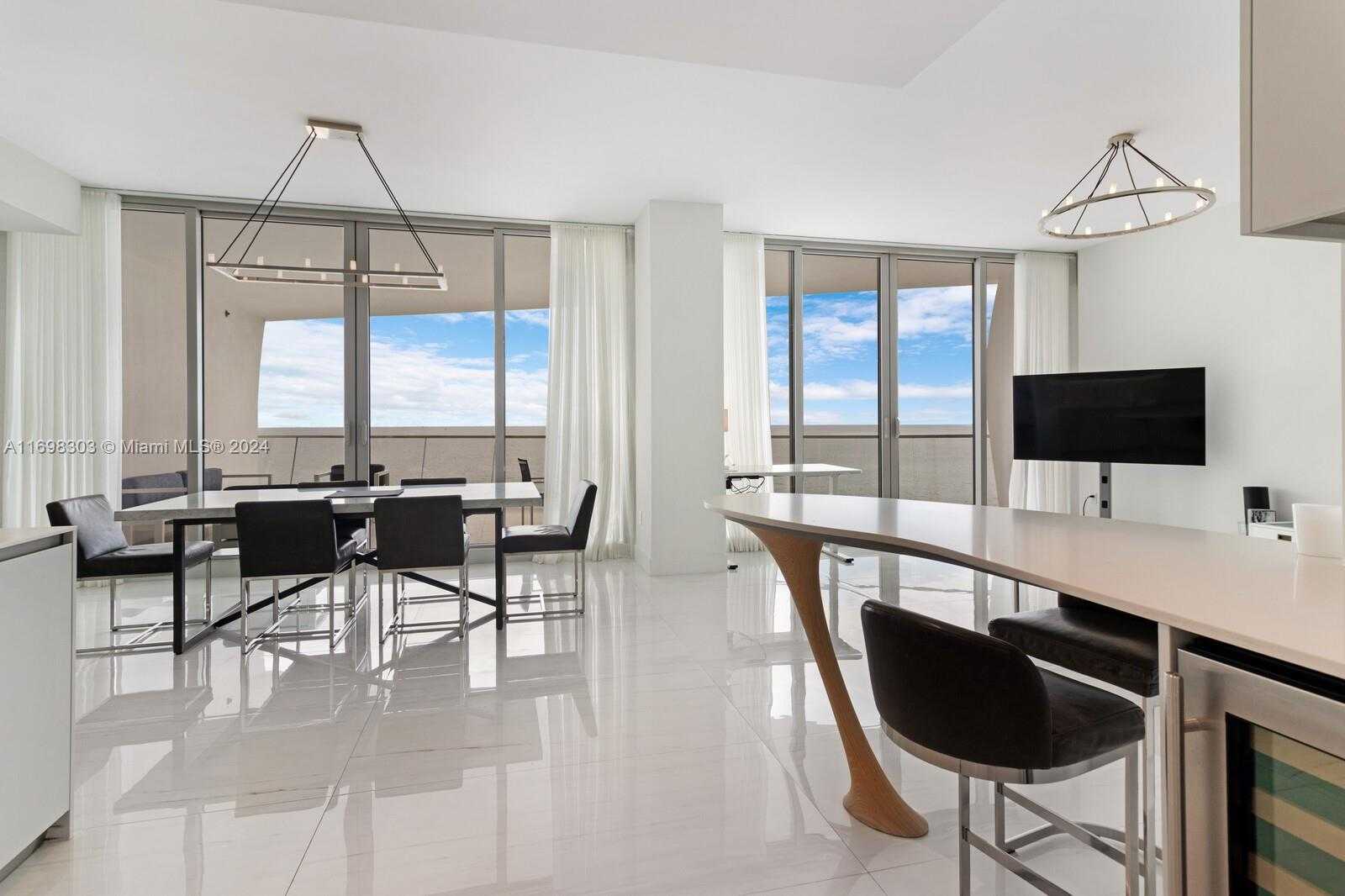 Small Image of 16901 COLLINS AVE #1402, Sunny Isles Beach Number 28