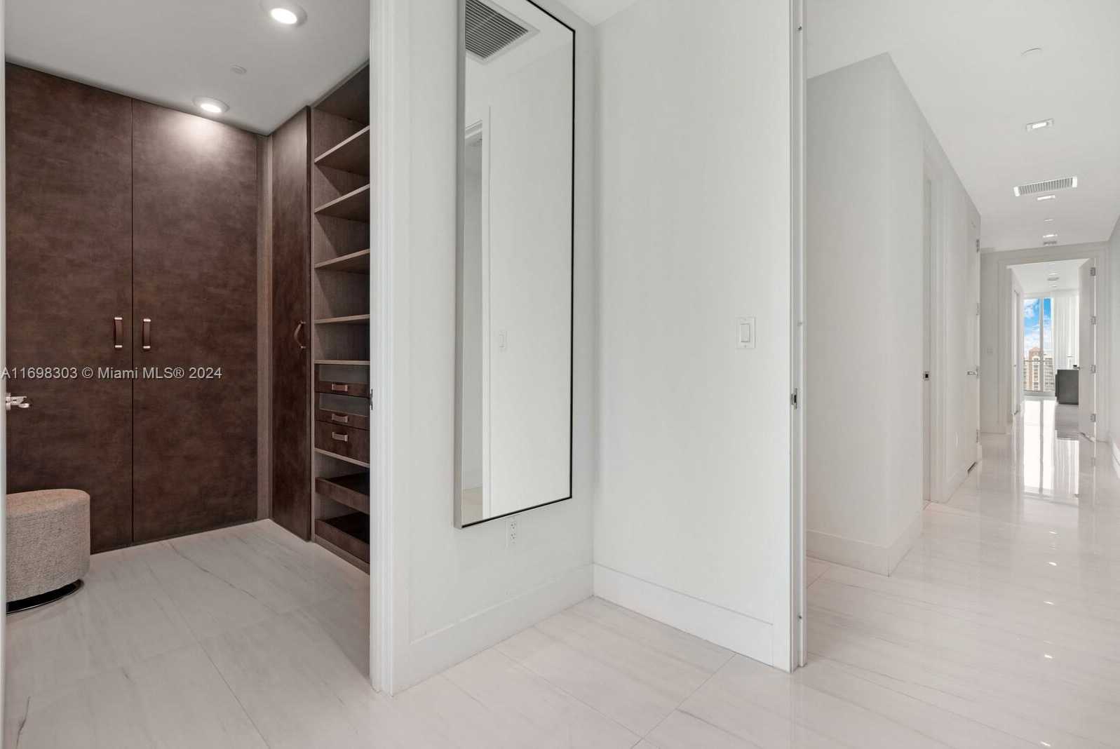 Small Image of 16901 COLLINS AVE #1402, Sunny Isles Beach Number 30