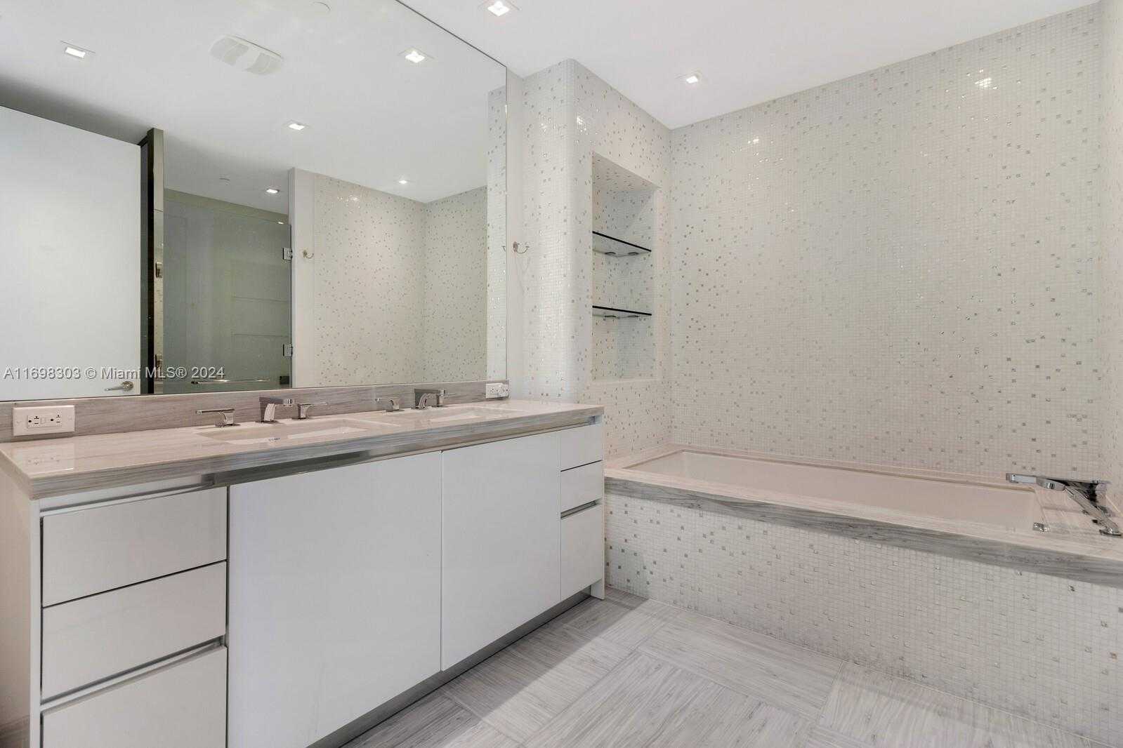 Small Image of 16901 COLLINS AVE #1402, Sunny Isles Beach Number 57