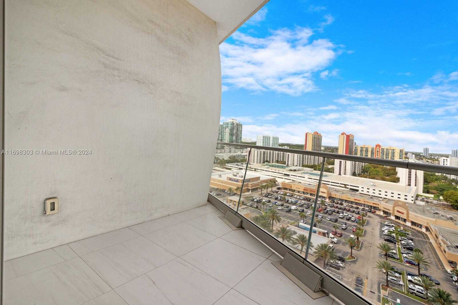 Small Image of 16901 COLLINS AVE #1402, Sunny Isles Beach Number 58