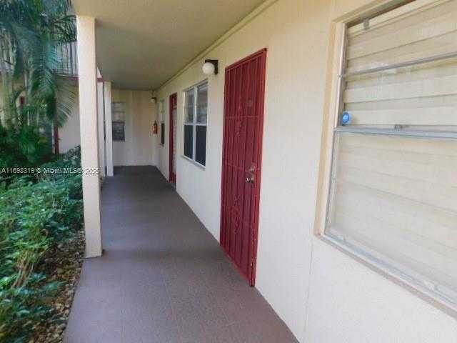 Small Image of 13300 SOUTH WEST 1ST ST #112O, Pembroke Pines Number 3