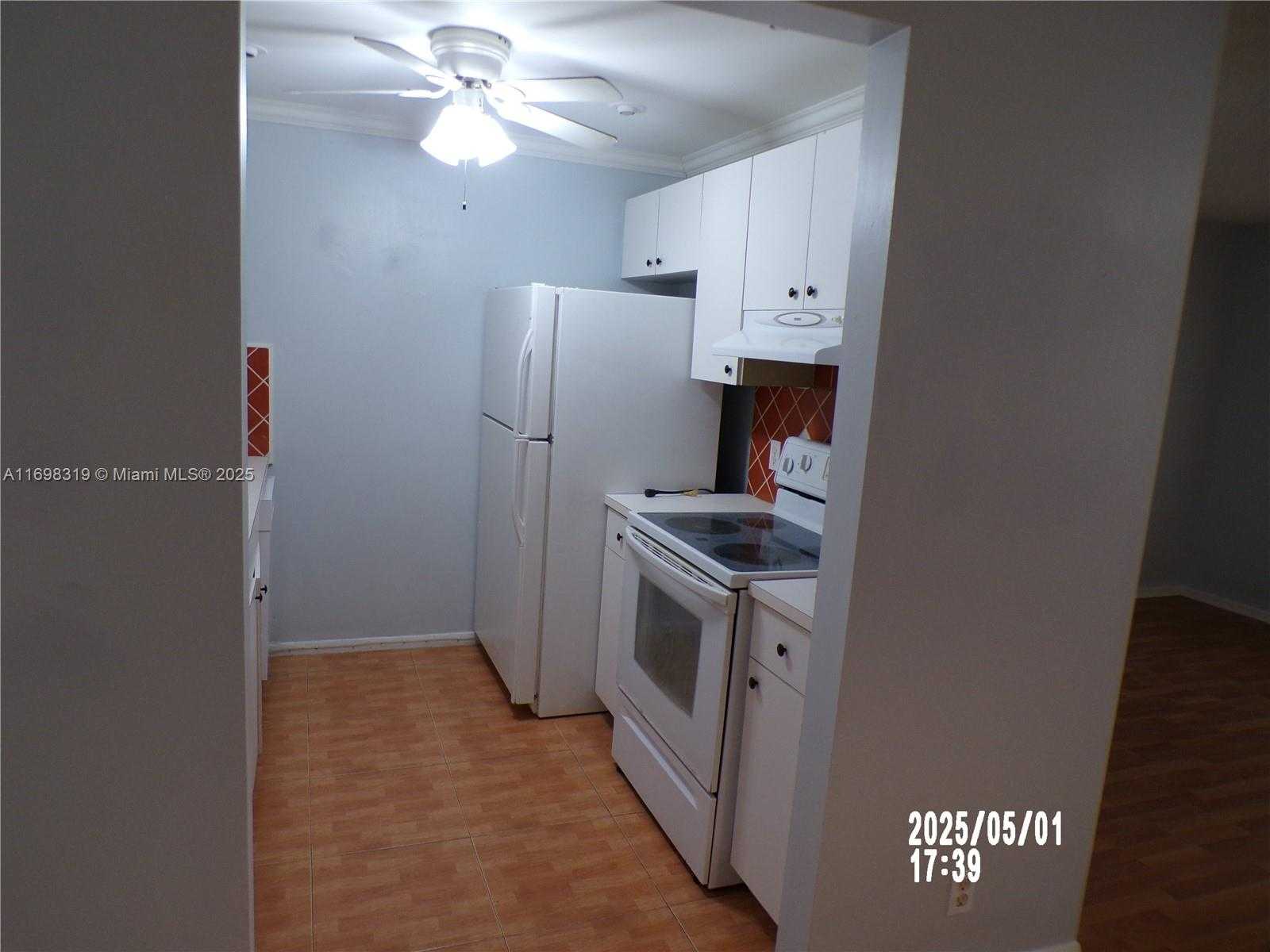 Small Image of 13300 SOUTH WEST 1ST ST #112O, Pembroke Pines Number 9