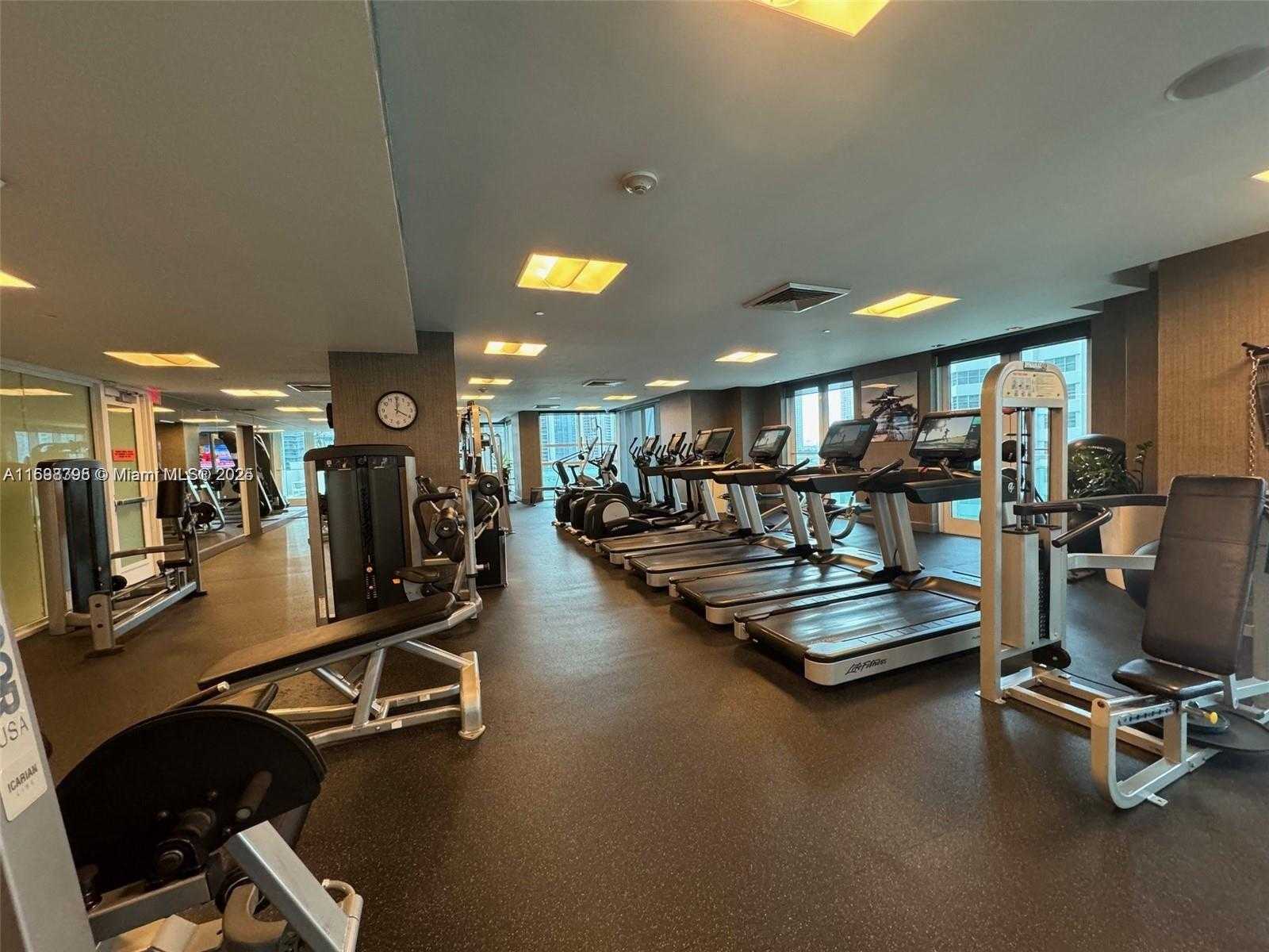 Small Image of 950 BRICKELL BAY DR #802, Miami Number 37