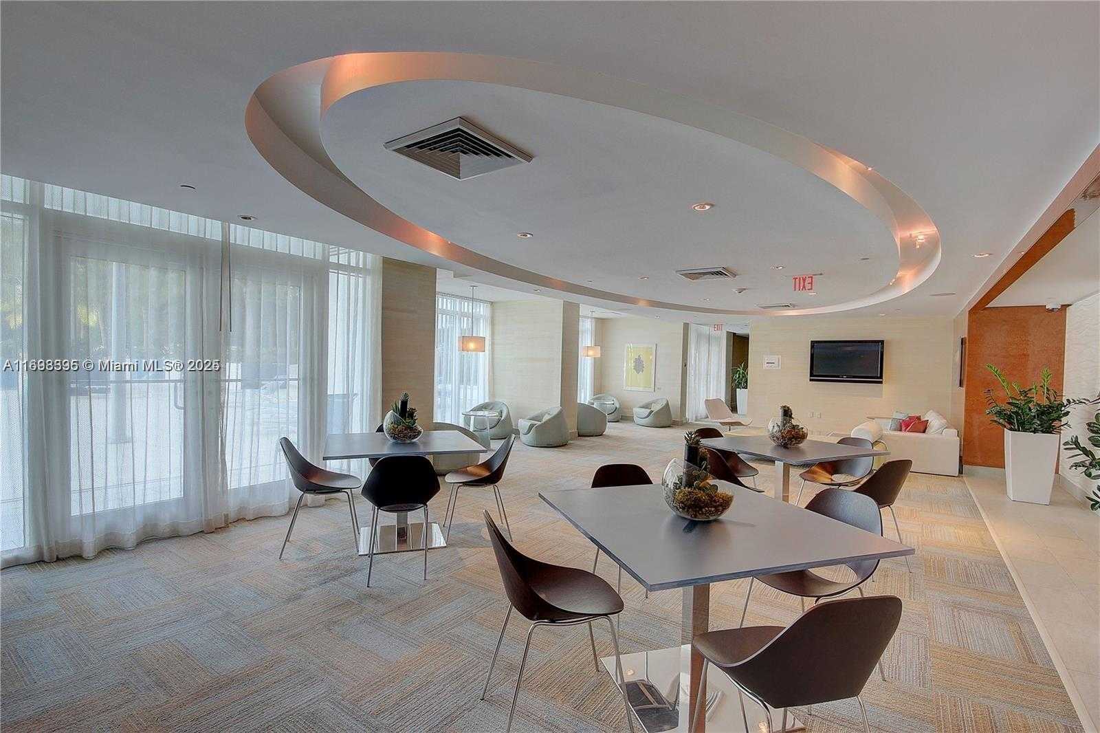 Small Image of 950 BRICKELL BAY DR #802, Miami Number 49