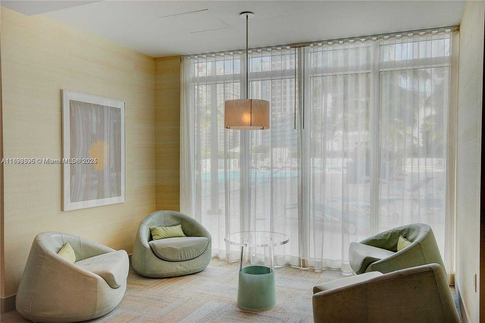 Small Image of 950 BRICKELL BAY DR #802, Miami Number 50