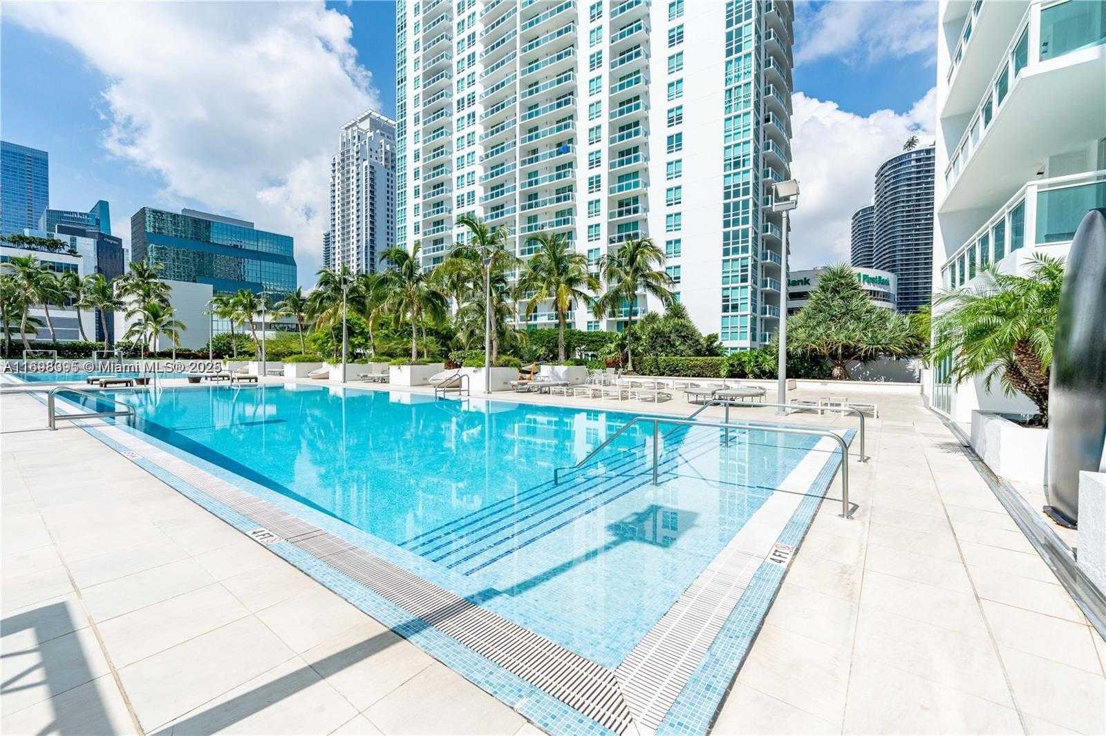 Small Image of 950 BRICKELL BAY DR #802, Miami Number 68