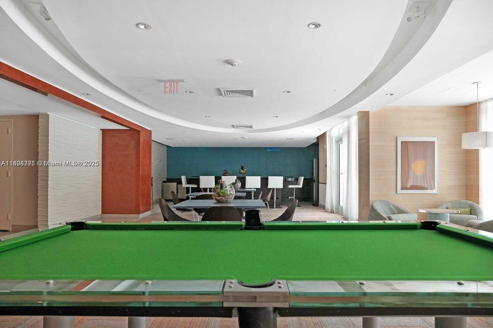 Small Image of 950 BRICKELL BAY DR #802, Miami Number 76