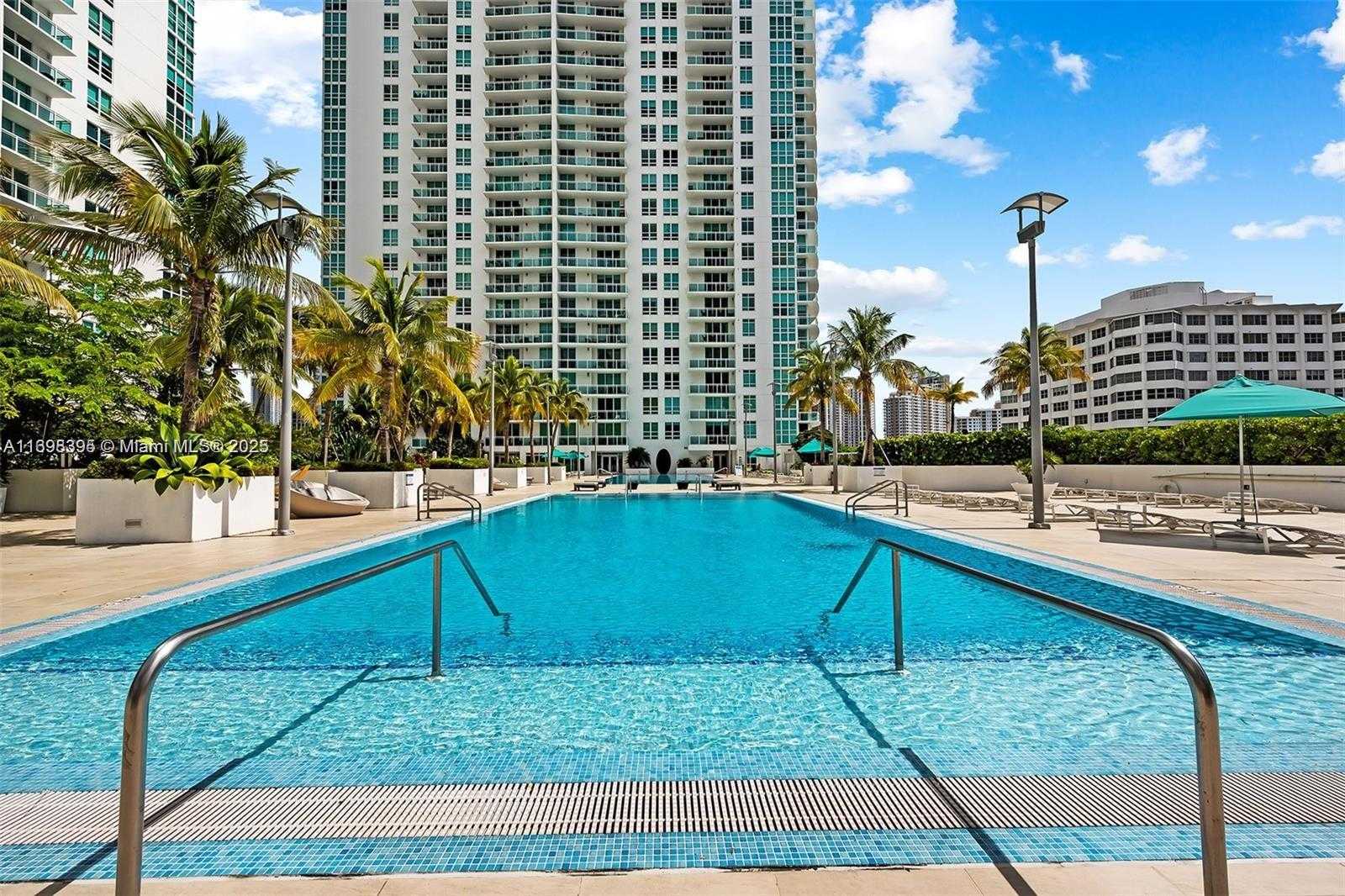 Small Image of 950 BRICKELL BAY DR #802, Miami Number 79