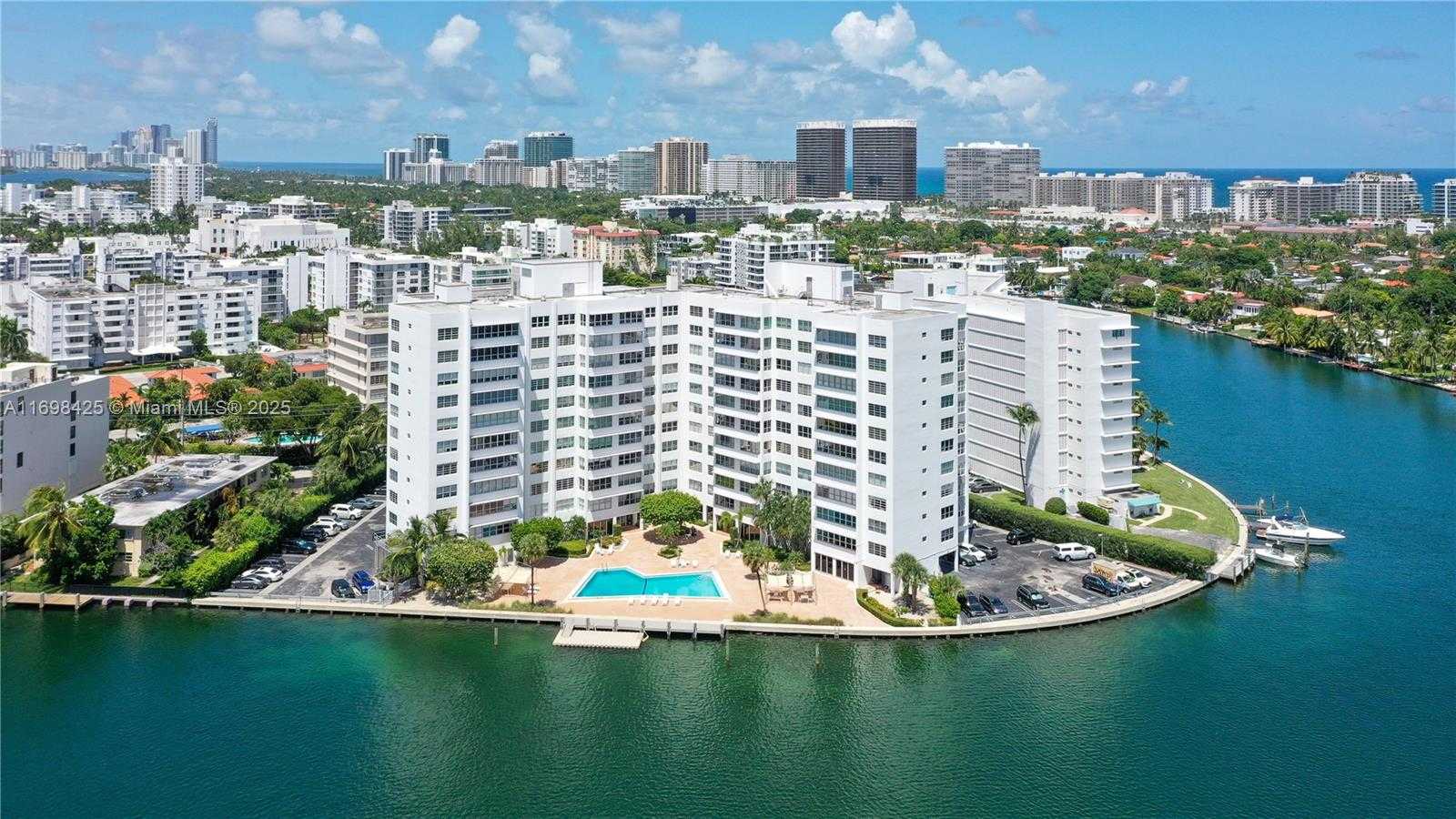 Small Image of 9102 WEST BAY HARBOR DR #5-D, Bay Harbor Islands Number 20