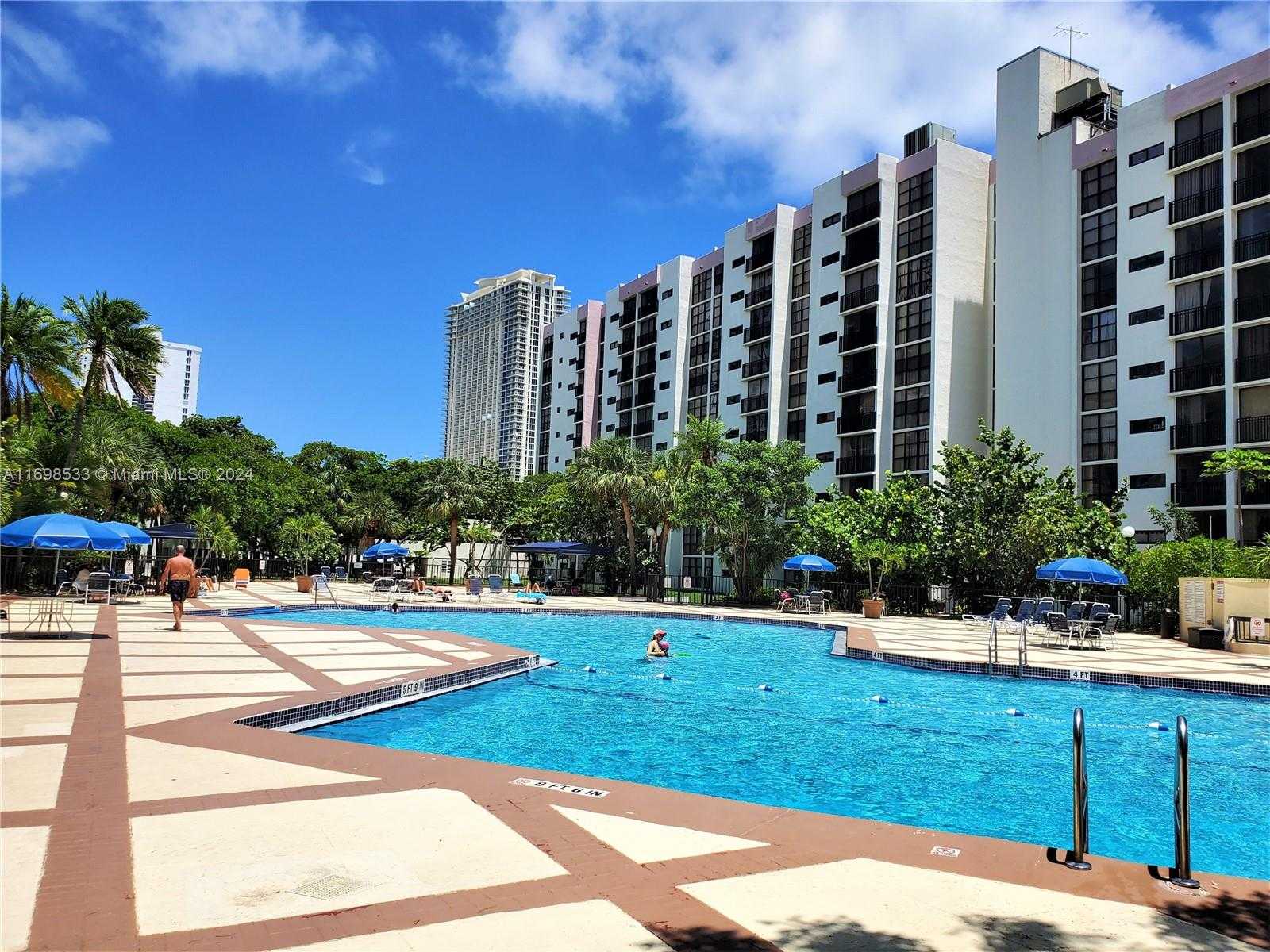 Small Image of 17011 NORTH BAY RD #906, Sunny Isles Beach Number 19
