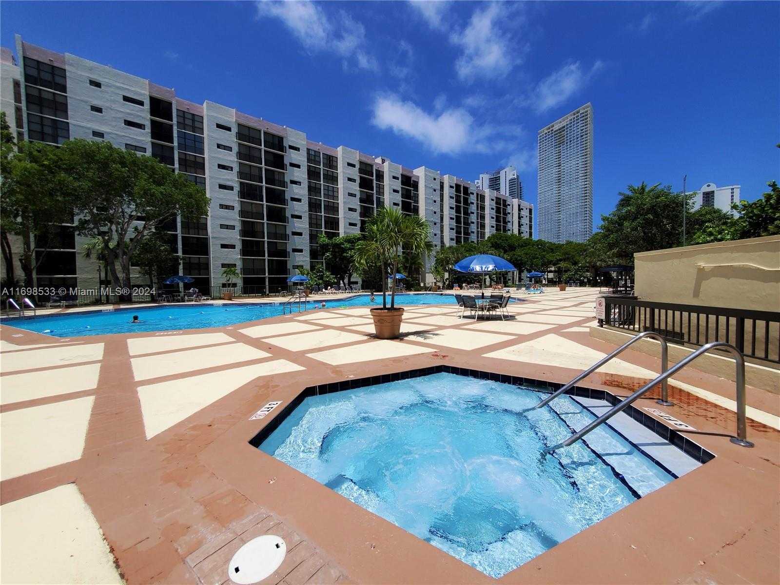 Small Image of 17011 NORTH BAY RD #906, Sunny Isles Beach Number 20