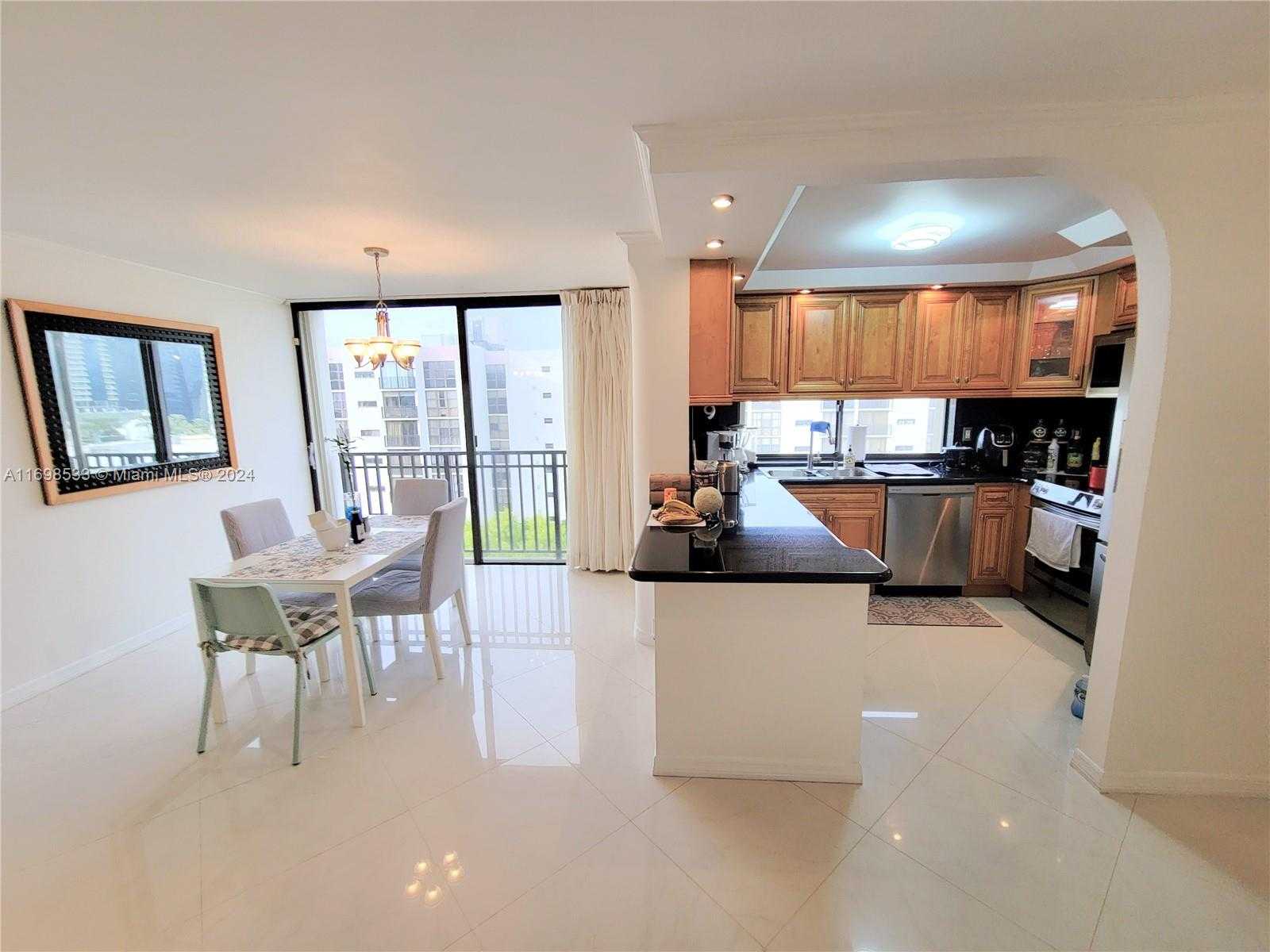 Small Image of 17011 NORTH BAY RD #906, Sunny Isles Beach Number 6