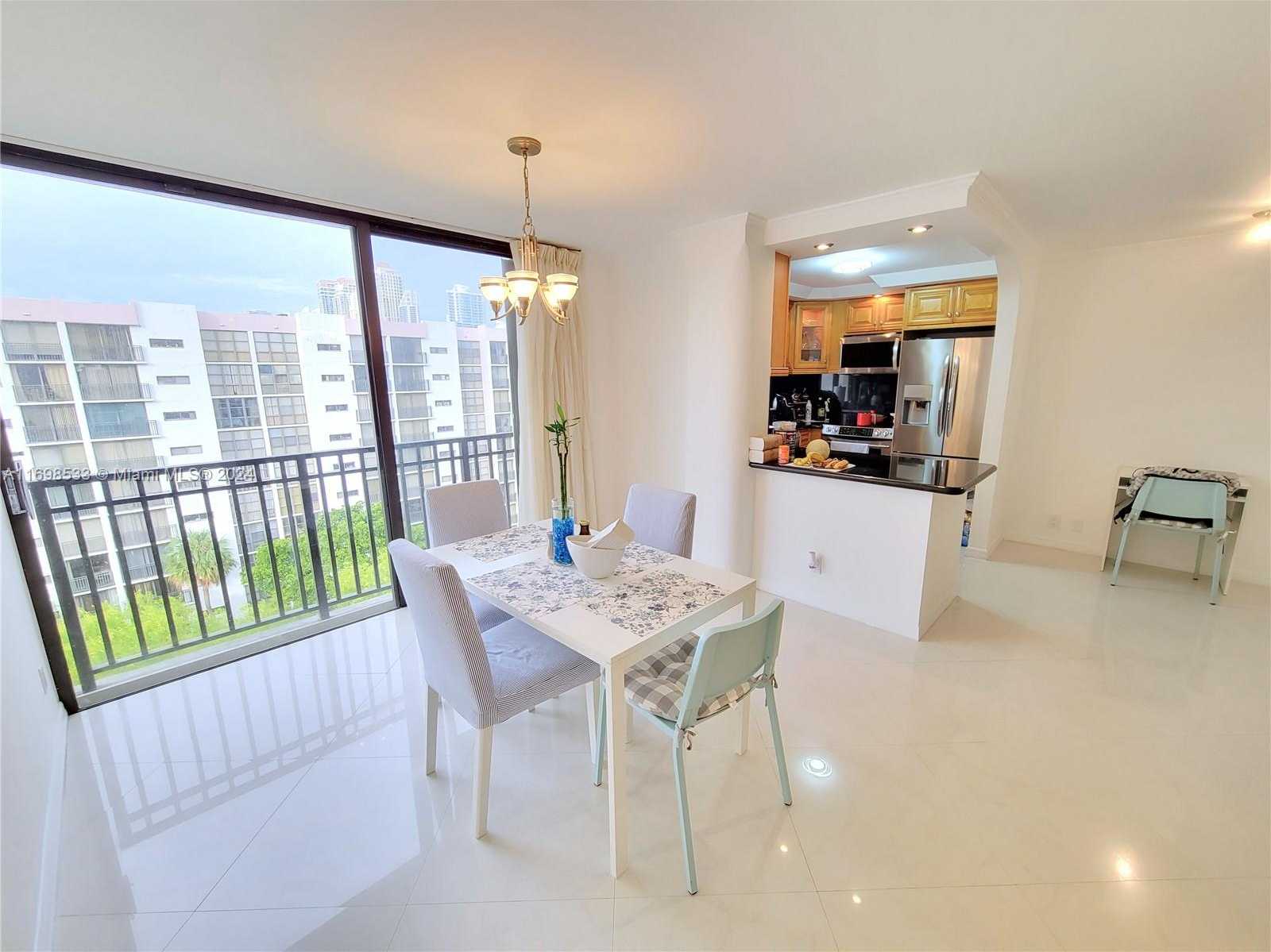 Small Image of 17011 NORTH BAY RD #906, Sunny Isles Beach Number 8