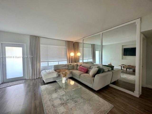 Small Image of 1065 98TH ST #2, Bay Harbor Islands Number 4