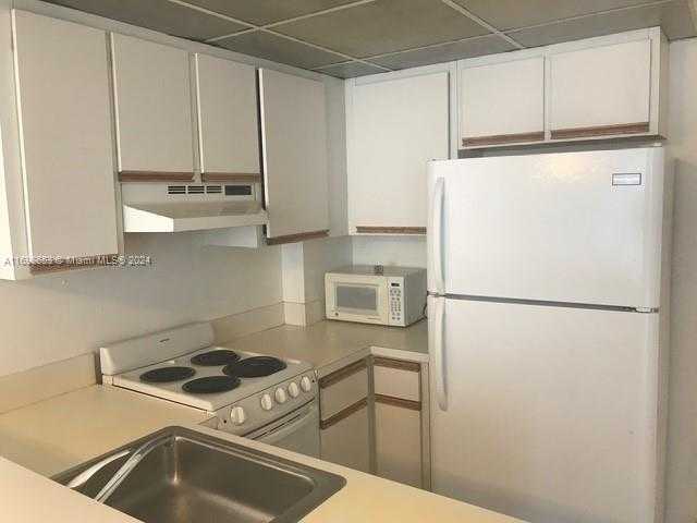 Small Image of 540 BRICKELL KEY DR #830, Miami Number 6