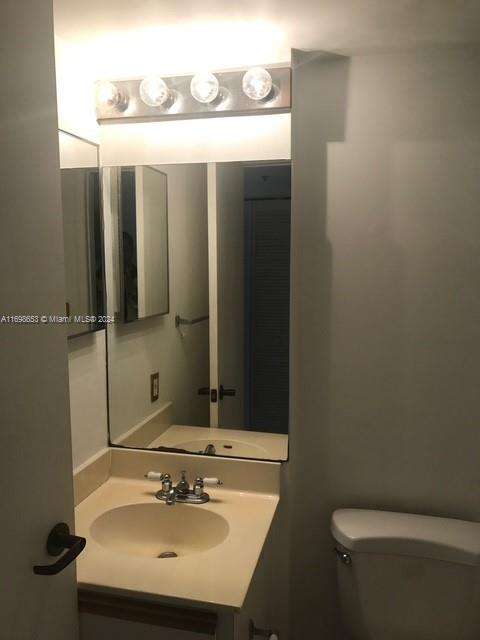 Small Image of 540 BRICKELL KEY DR #830, Miami Number 7