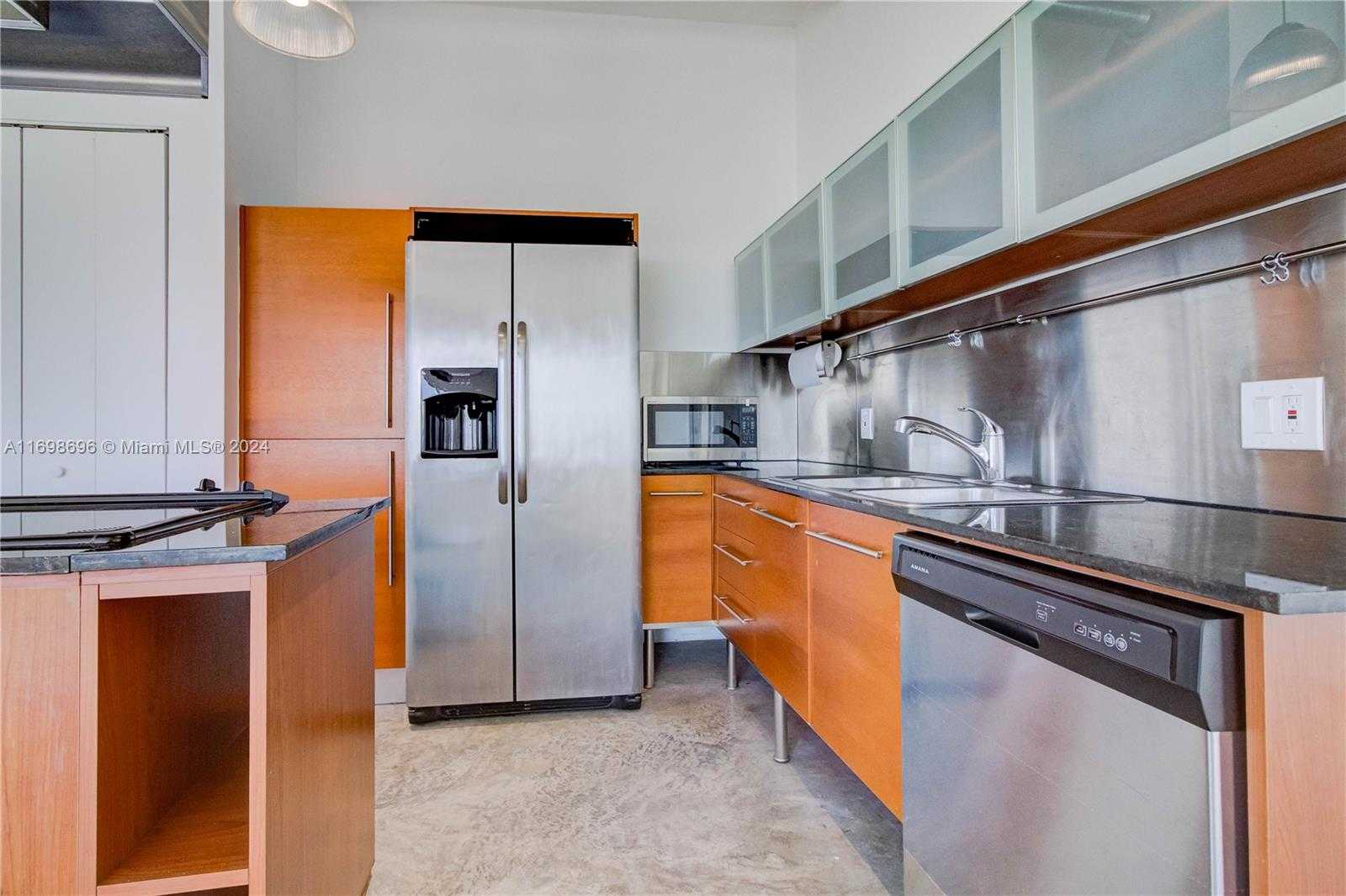 Small Image of 10 #1204, Miami Number 3