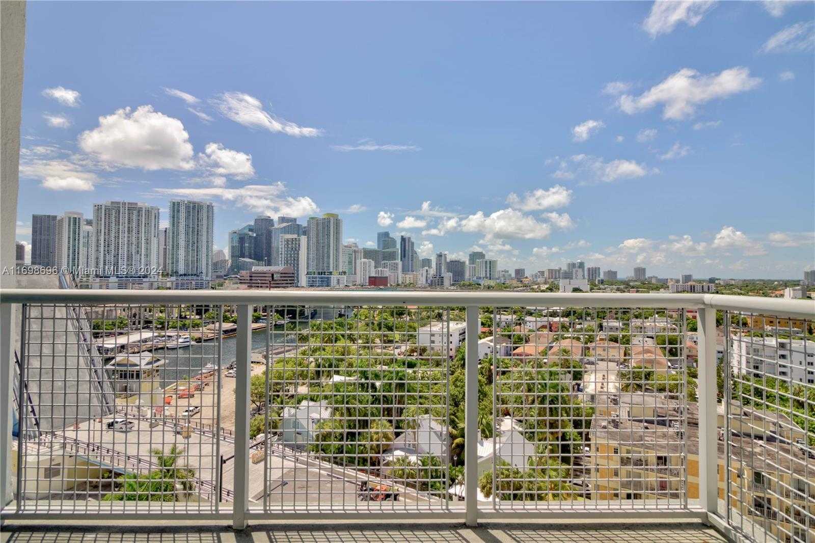Small Image of 10 #1204, Miami Number 9