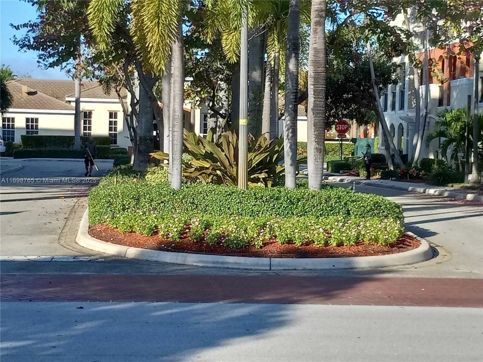 Small Image of 122 SOUTH WEST 7TH CT #None, Pompano Beach Number 2