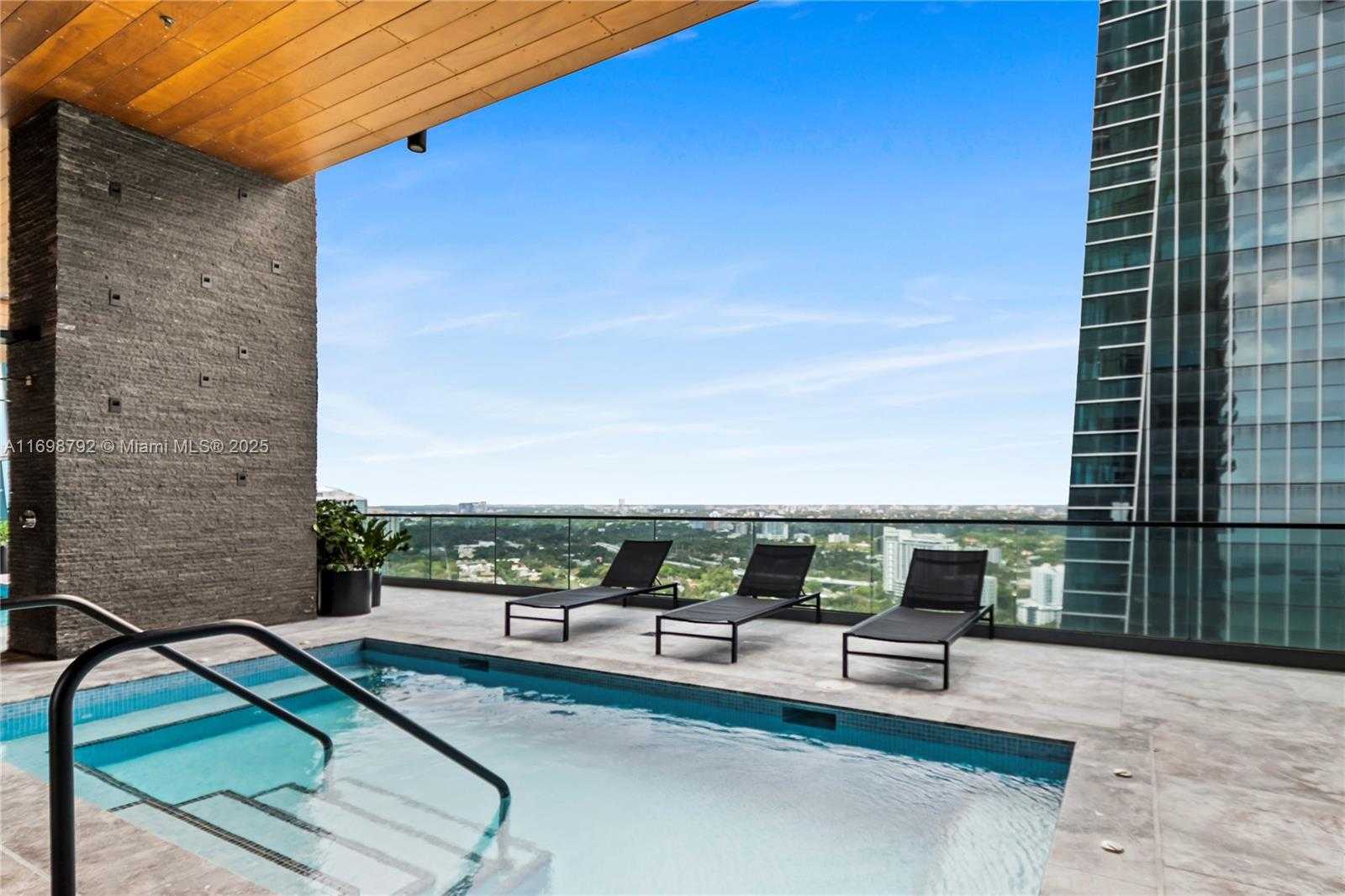 Small Image of 1451 BRICKELL AVE #1602, Miami Number 15