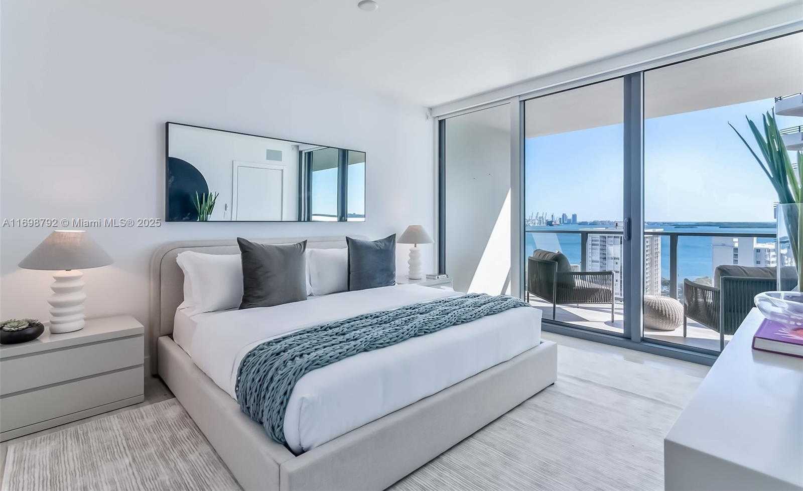 Small Image of 1451 BRICKELL AVE #1602, Miami Number 7