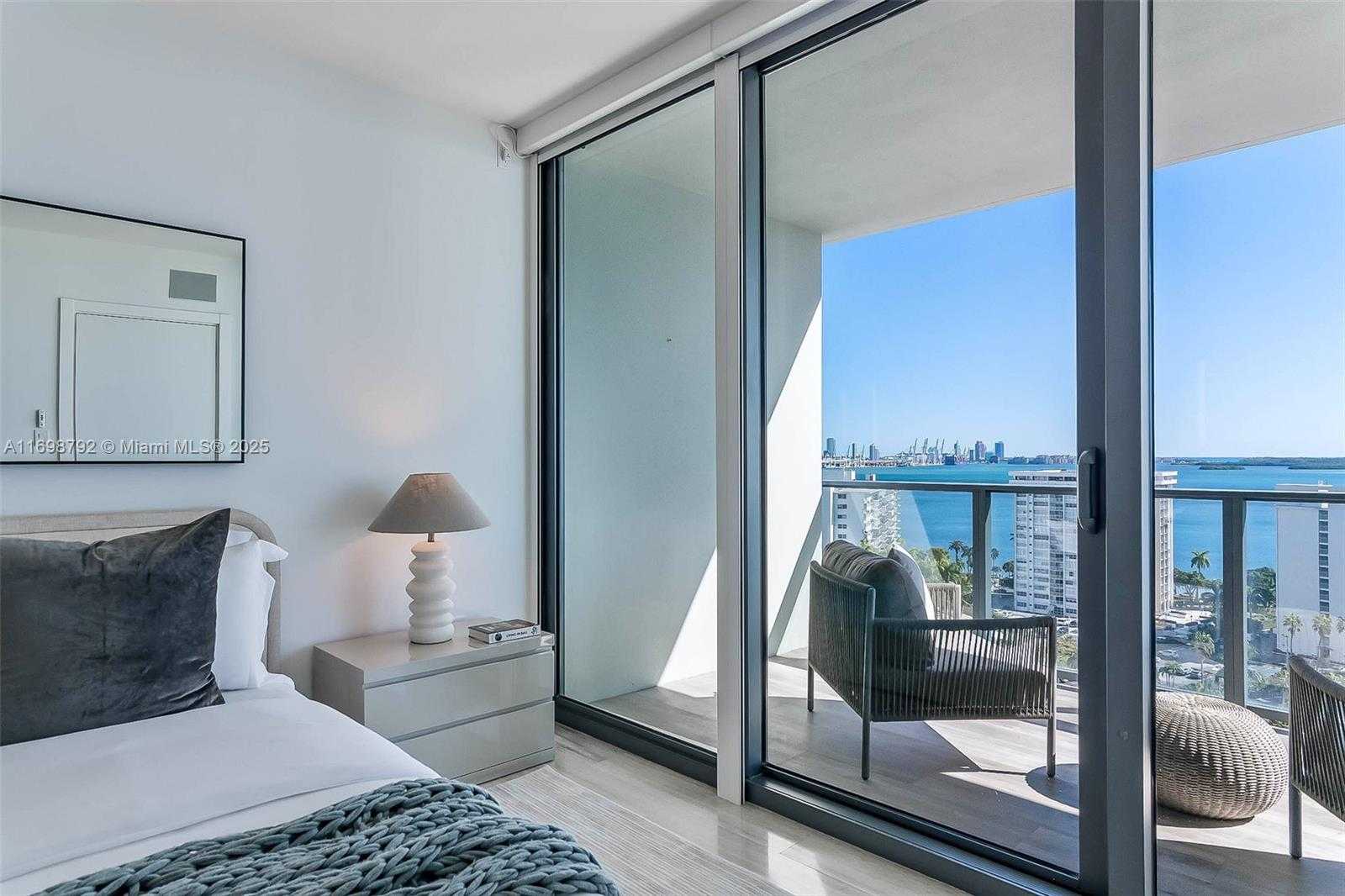Small Image of 1451 BRICKELL AVE #1602, Miami Number 8