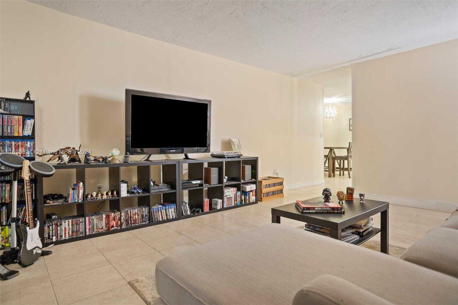 Small Image of 1681 NORTH WEST 70TH AVE #220, Plantation Number 4