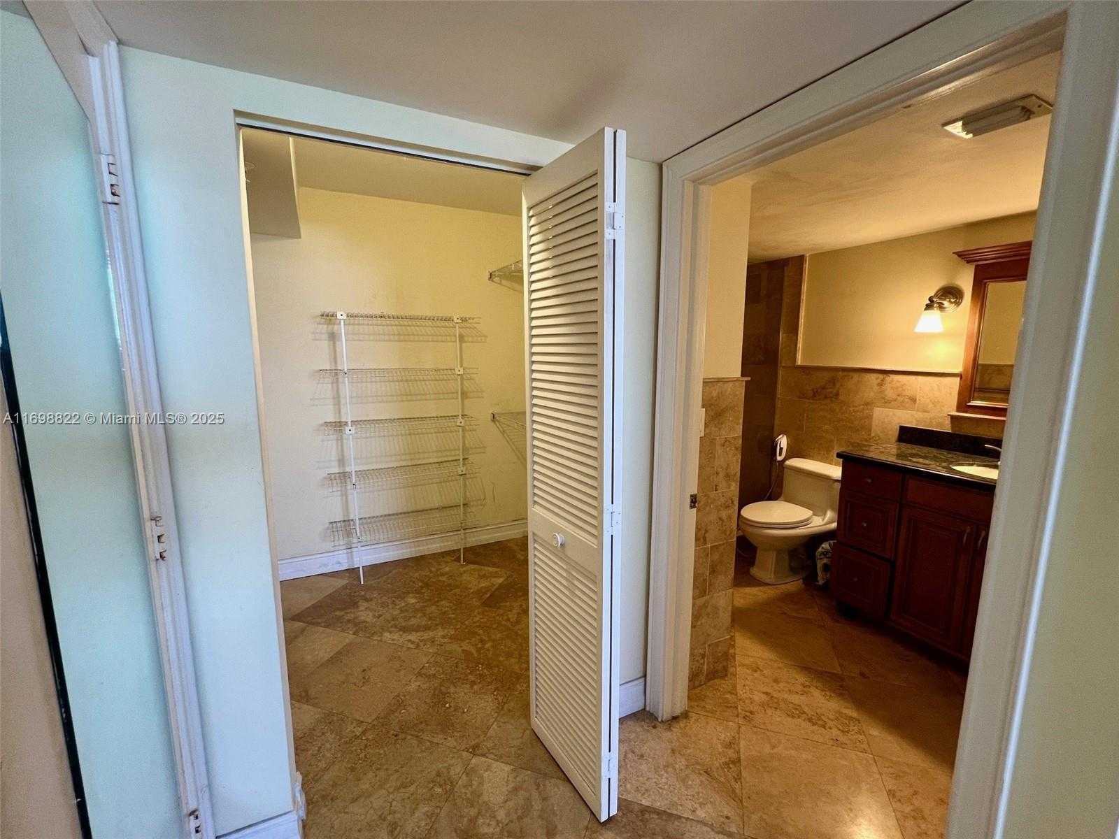 Small Image of 1688 WEST AVE #1005, Miami Beach Number 16