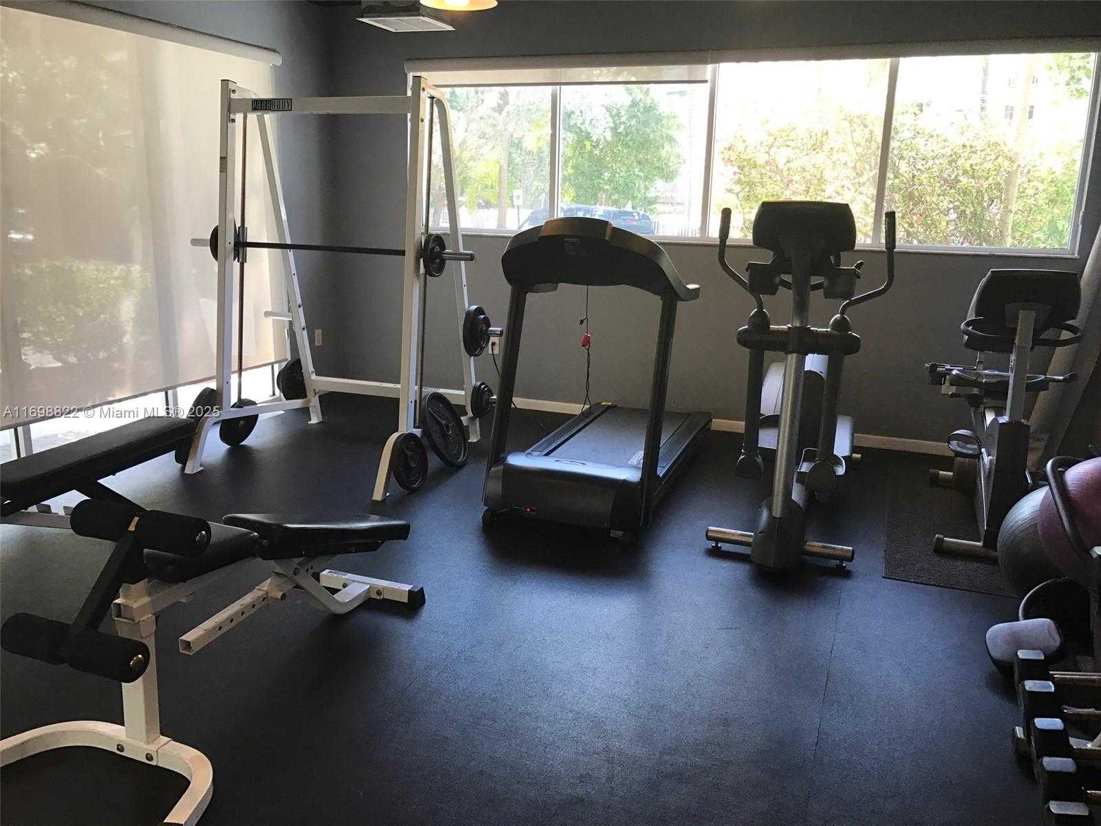 Small Image of 1688 WEST AVE #1005, Miami Beach Number 31