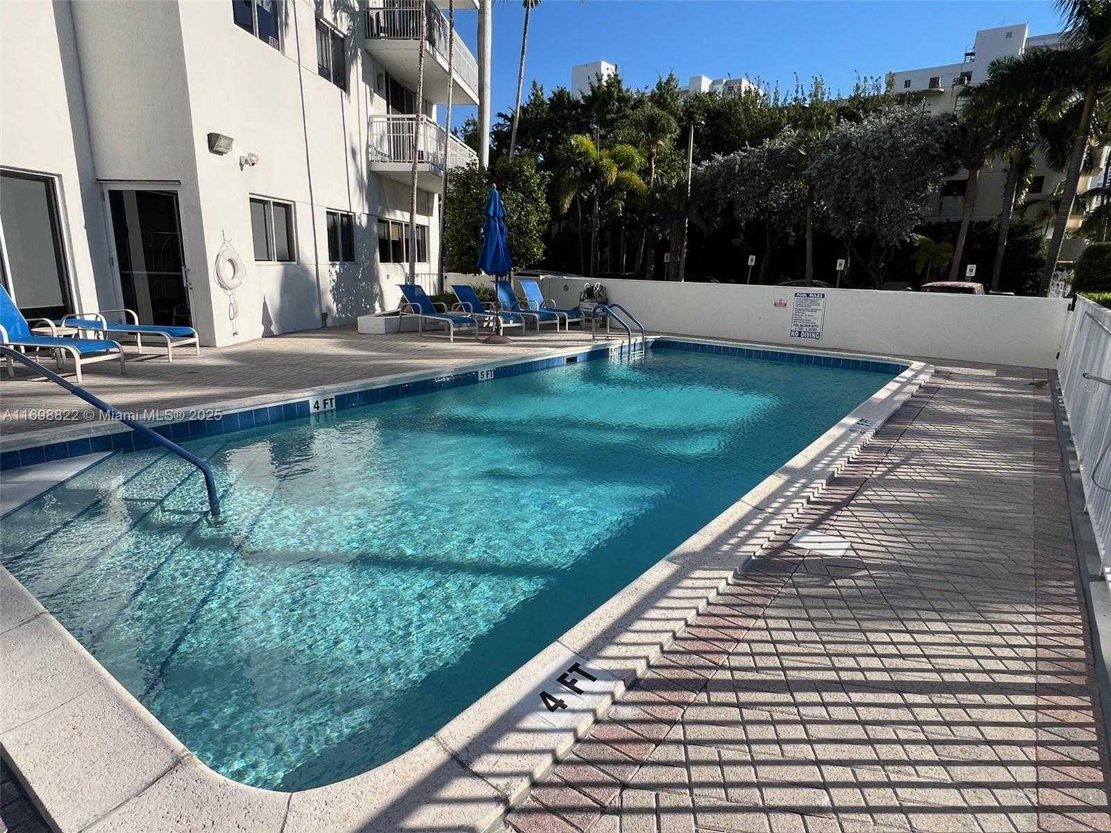 Small Image of 1688 WEST AVE #1005, Miami Beach Number 32