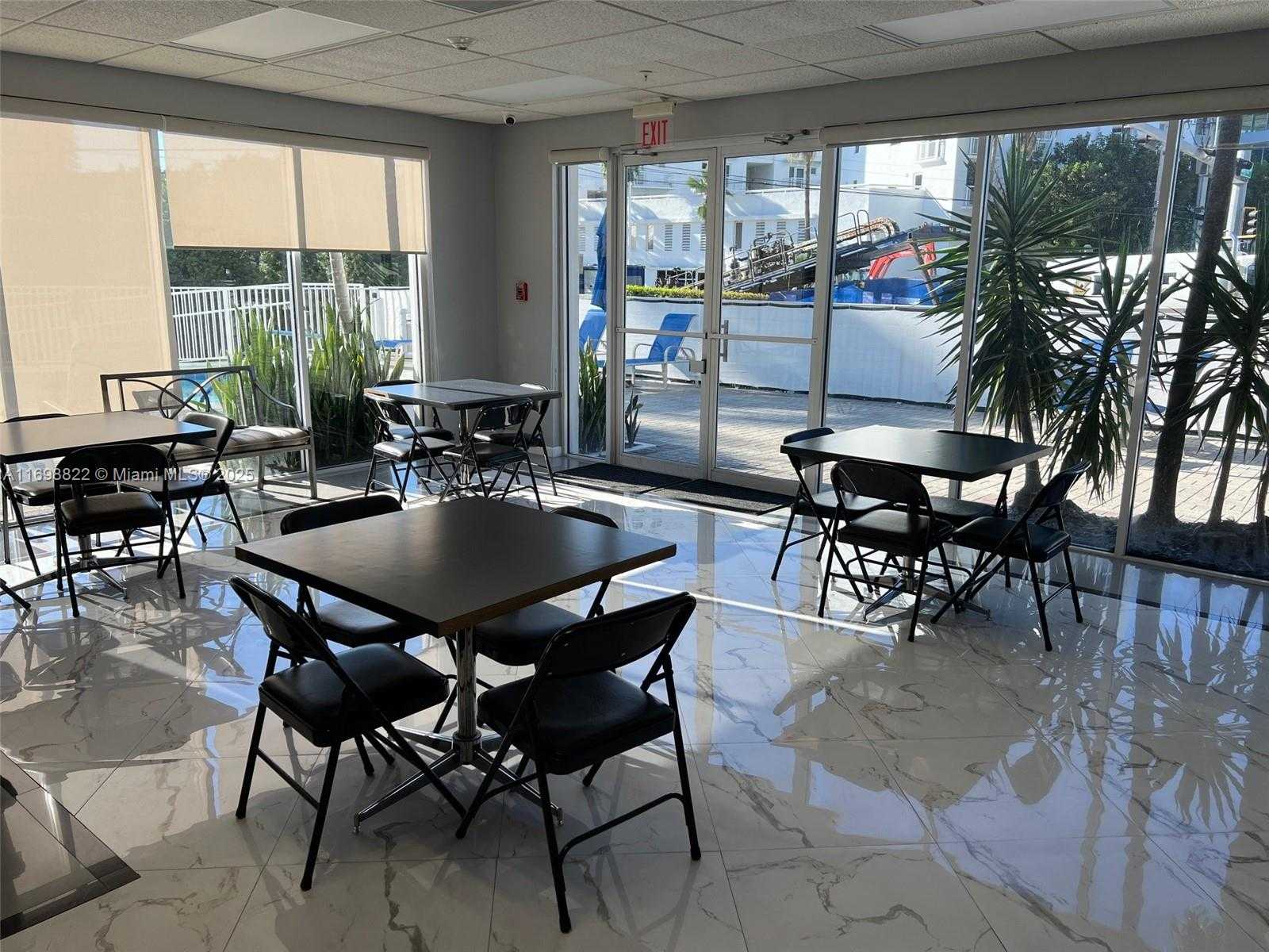 Small Image of 1688 WEST AVE #1005, Miami Beach Number 35