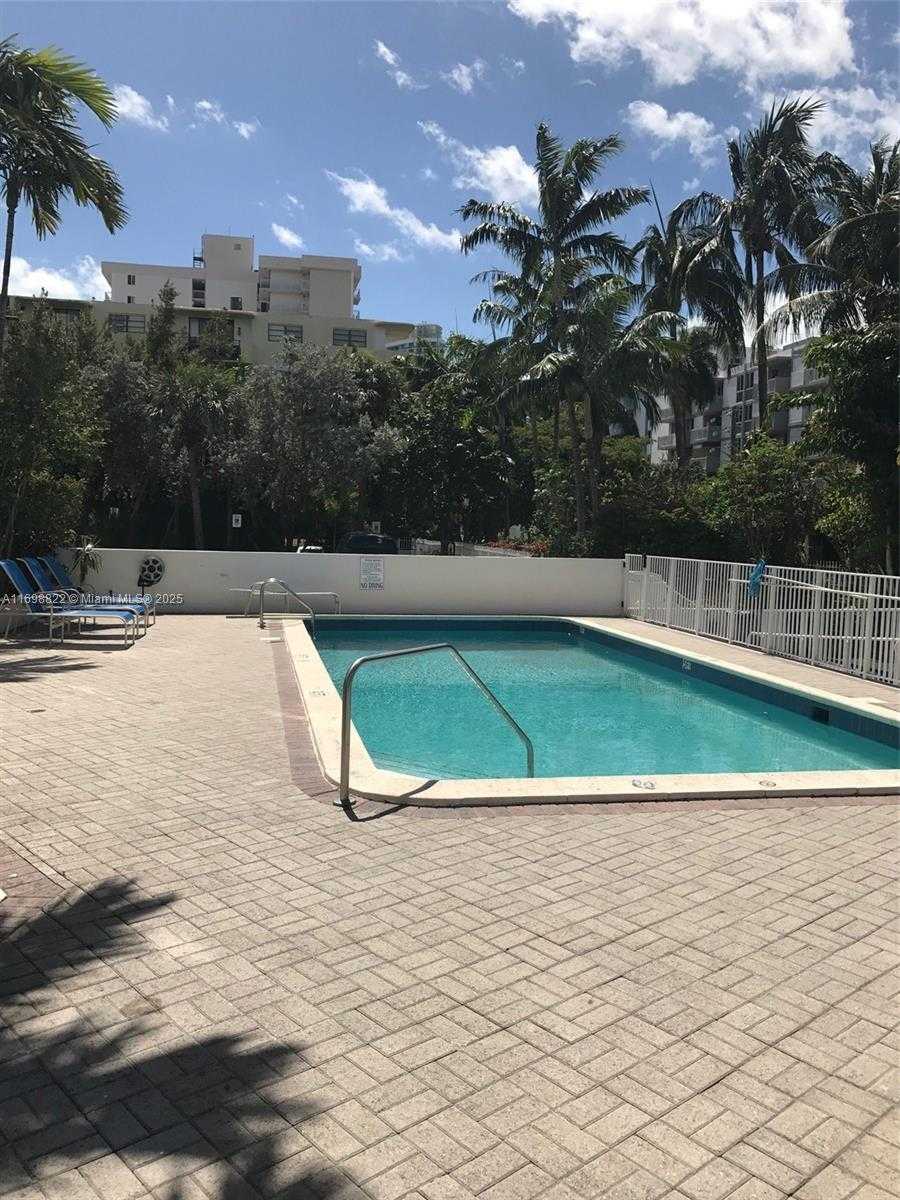 Small Image of 1688 WEST AVE #1005, Miami Beach Number 37