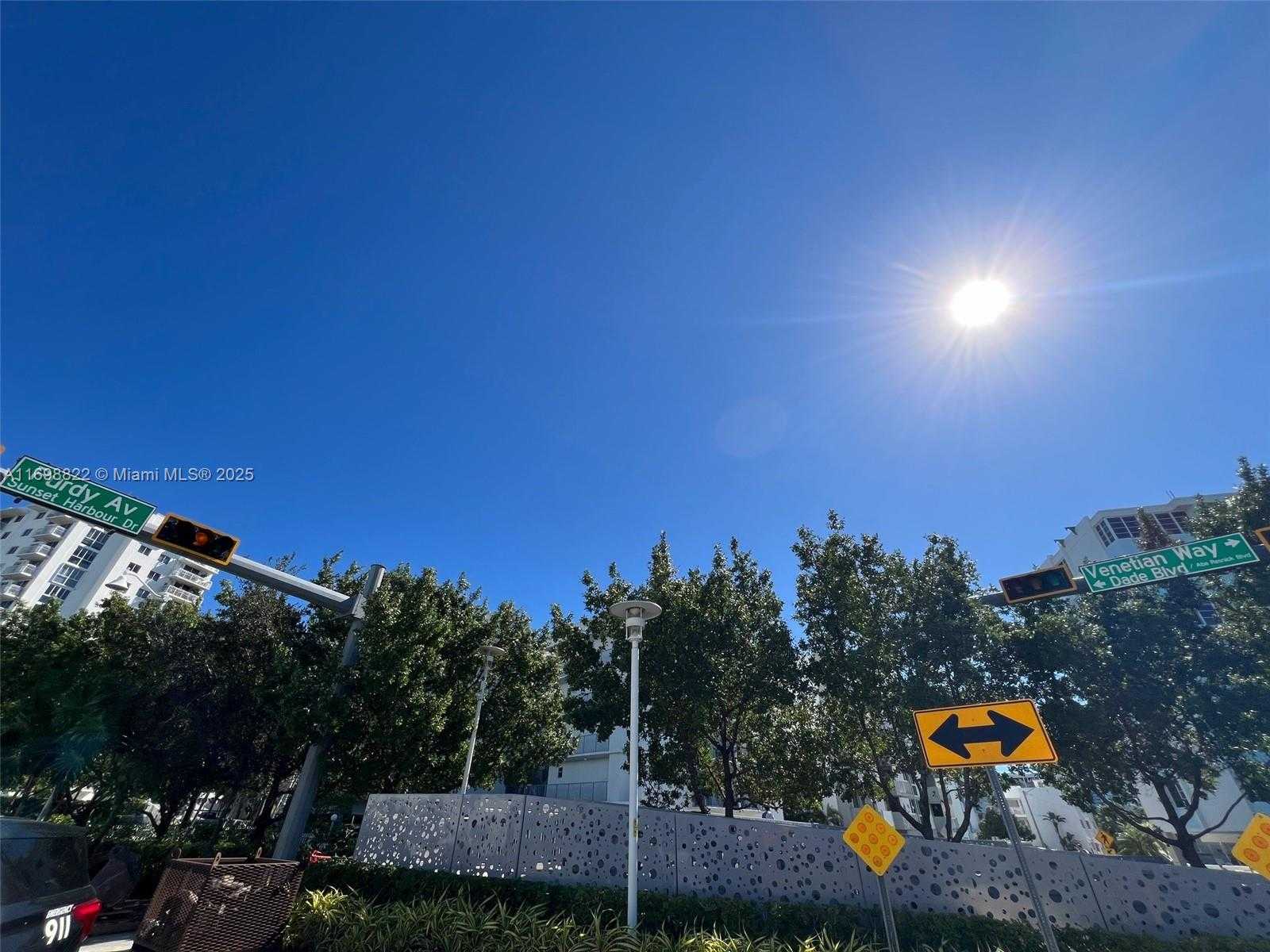 Small Image of 1688 WEST AVE #1005, Miami Beach Number 45