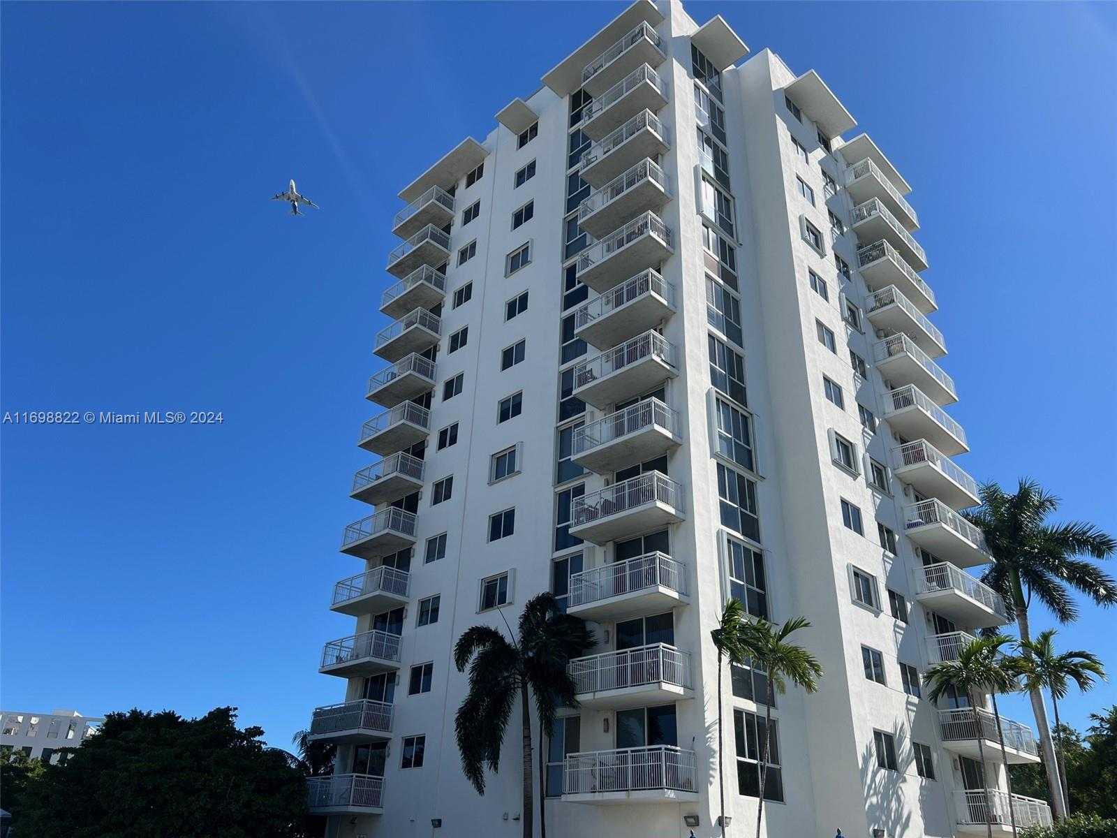 Small Image of 1688 WEST AVE #1005, Miami Beach Number 54