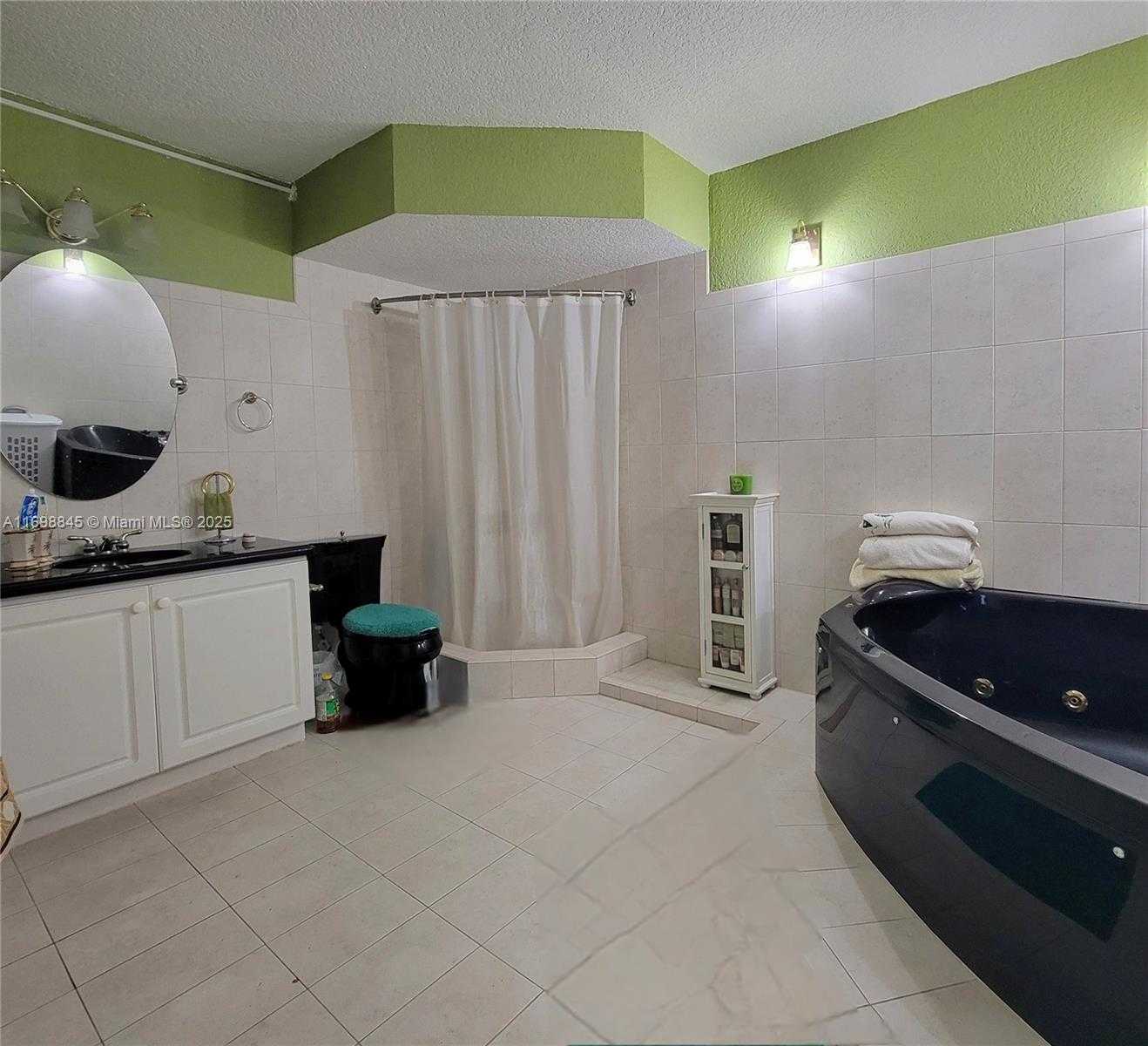 Small Image of 2030 SOUTH OCEAN DR #604, Hallandale Beach Number 15