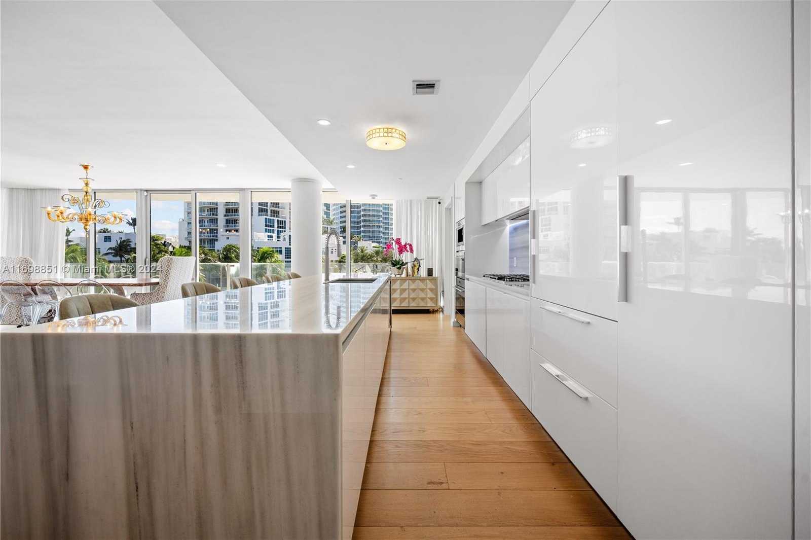 Small Image of 1 COLLINS AVENUE #306, Miami Beach Number 10