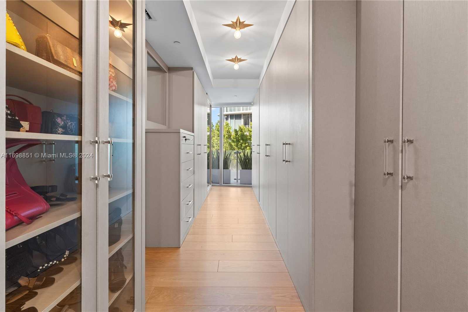 Small Image of 1 COLLINS AVENUE #306, Miami Beach Number 15