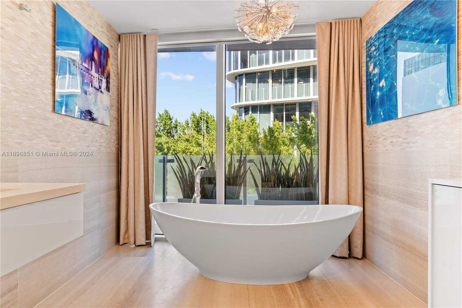 Small Image of 1 COLLINS AVENUE #306, Miami Beach Number 17
