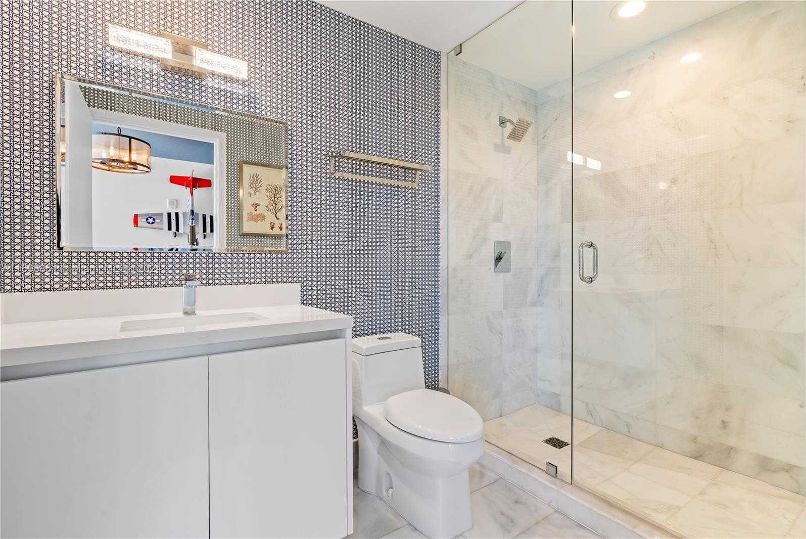 Small Image of 1 COLLINS AVENUE #306, Miami Beach Number 24
