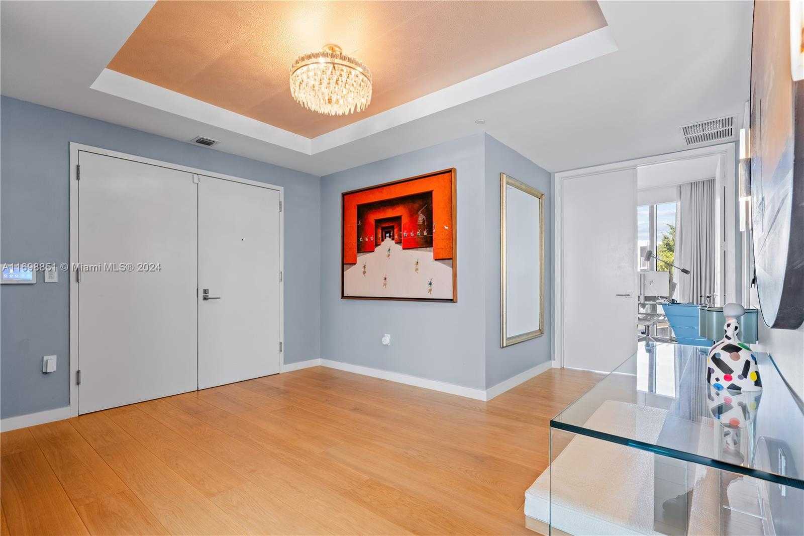 Small Image of 1 COLLINS AVENUE #306, Miami Beach Number 32