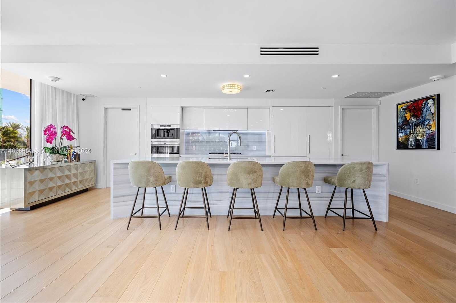 Small Image of 1 COLLINS AVENUE #306, Miami Beach Number 8