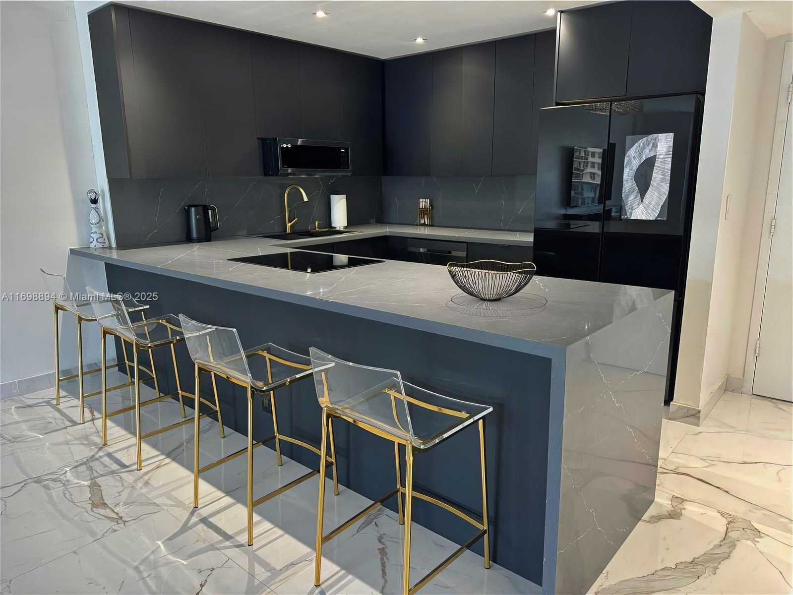 Small Image of 3800 SOUTH OCEAN DR #1115, Hollywood Number 2