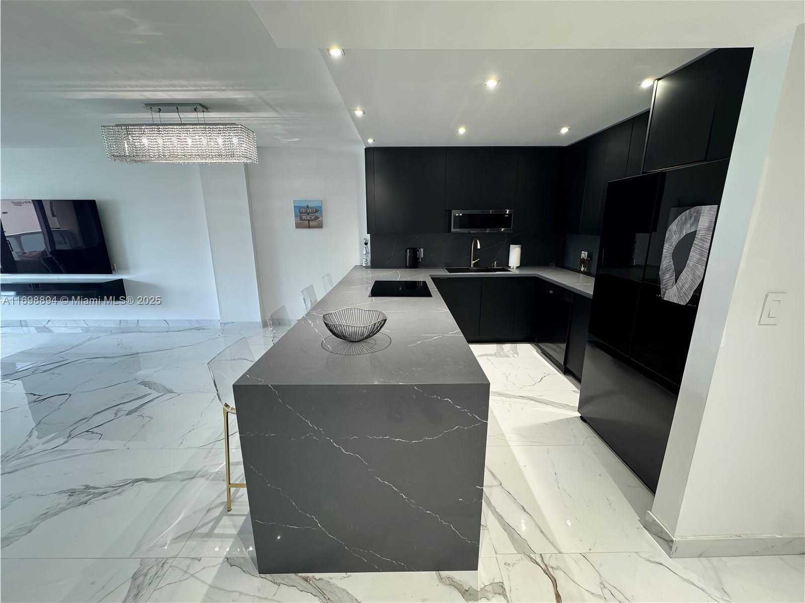 Small Image of 3800 SOUTH OCEAN DR #1115, Hollywood Number 4