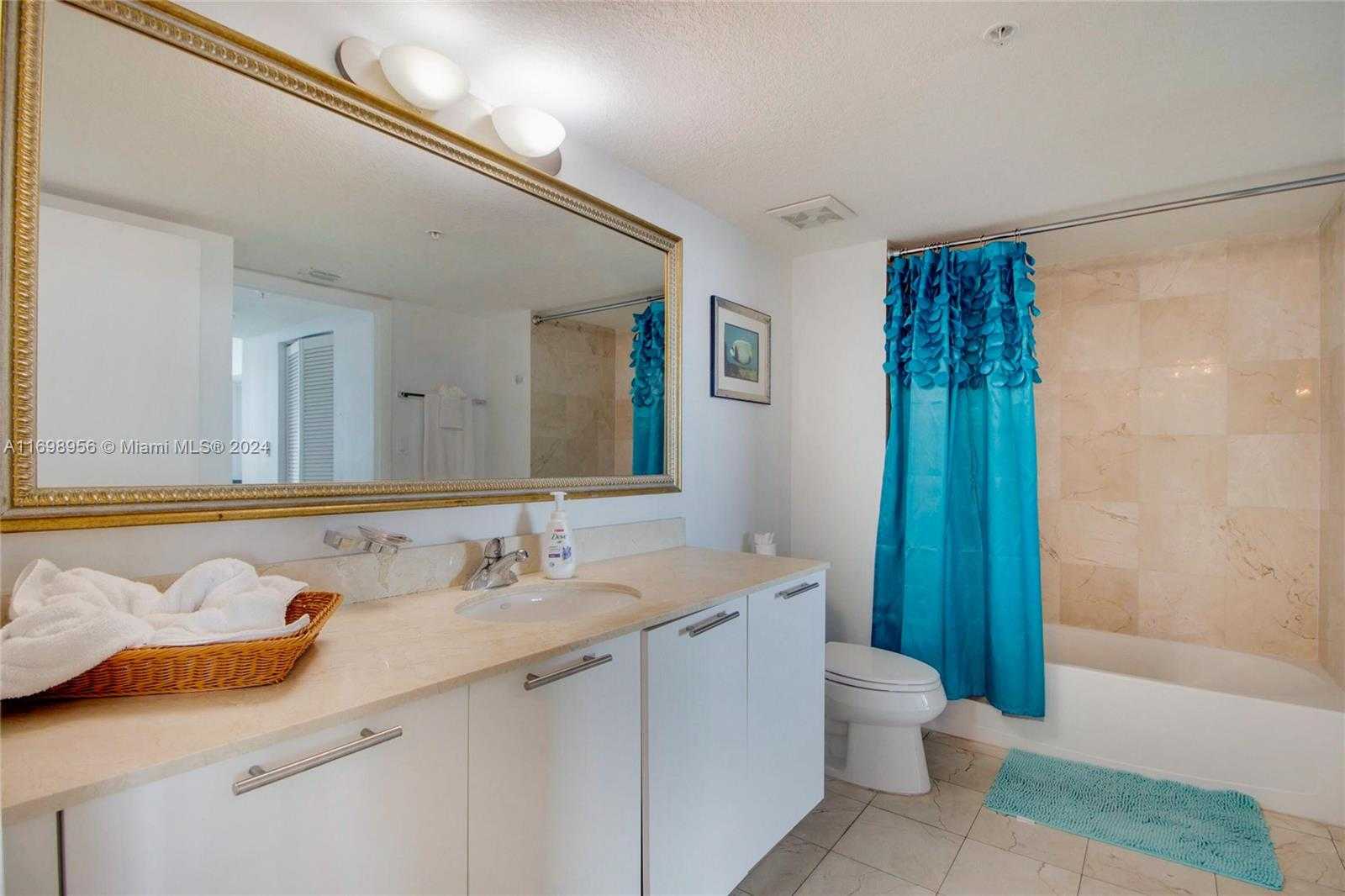 Small Image of 1800 NORTH BAYSHORE DR #2407, Miami Number 11