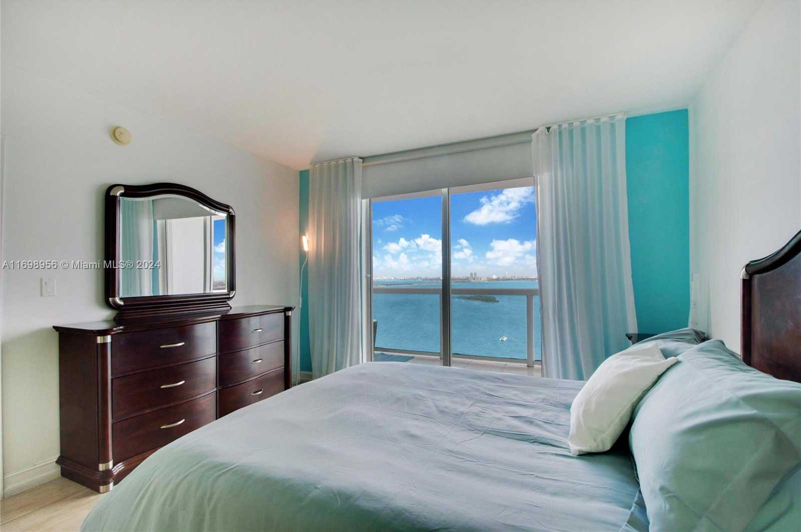 Small Image of 1800 NORTH BAYSHORE DR #2407, Miami Number 13