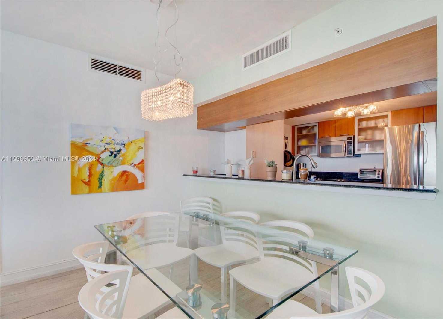 Small Image of 1800 NORTH BAYSHORE DR #2407, Miami Number 9