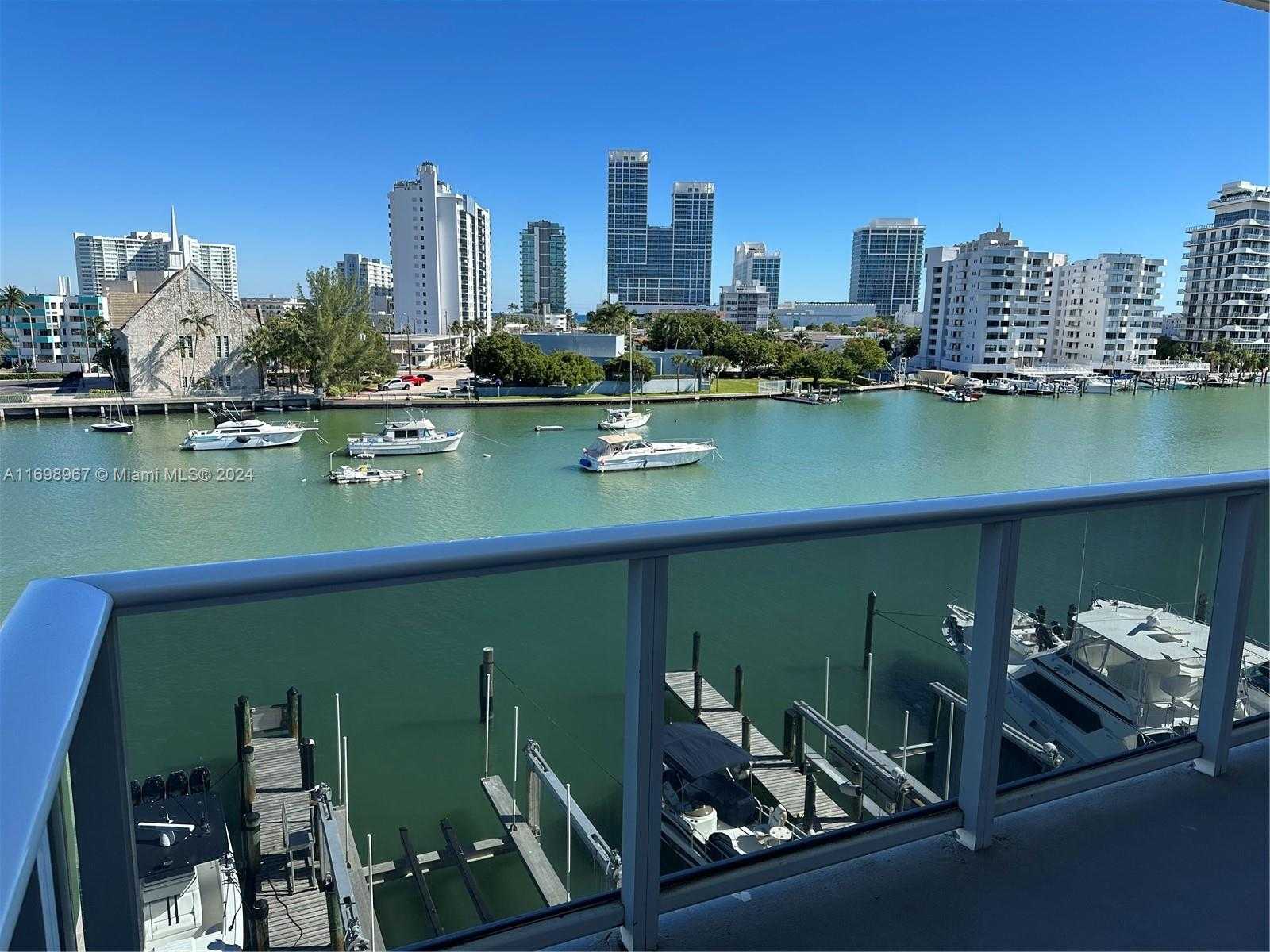 Small Image of 900 #401, Miami Beach Number 8