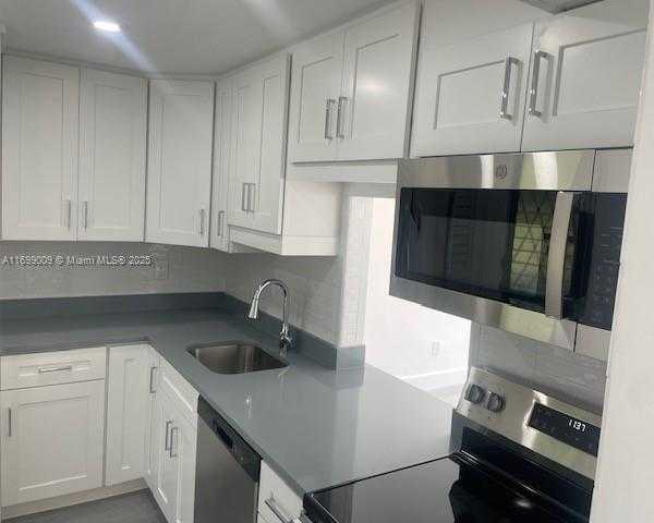 Small Image of 1350 NORTH EAST 191ST ST #B203, Miami Number 2